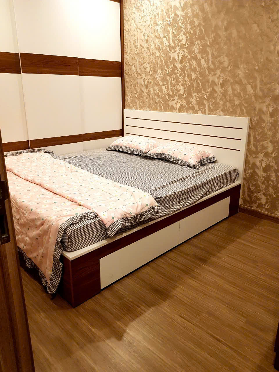 BÁN CĂN HỘ 2PN2WC – THE ORIGAMI Vinhomes Grand Park | Full nội thất – Giá chỉ 4 tỷ