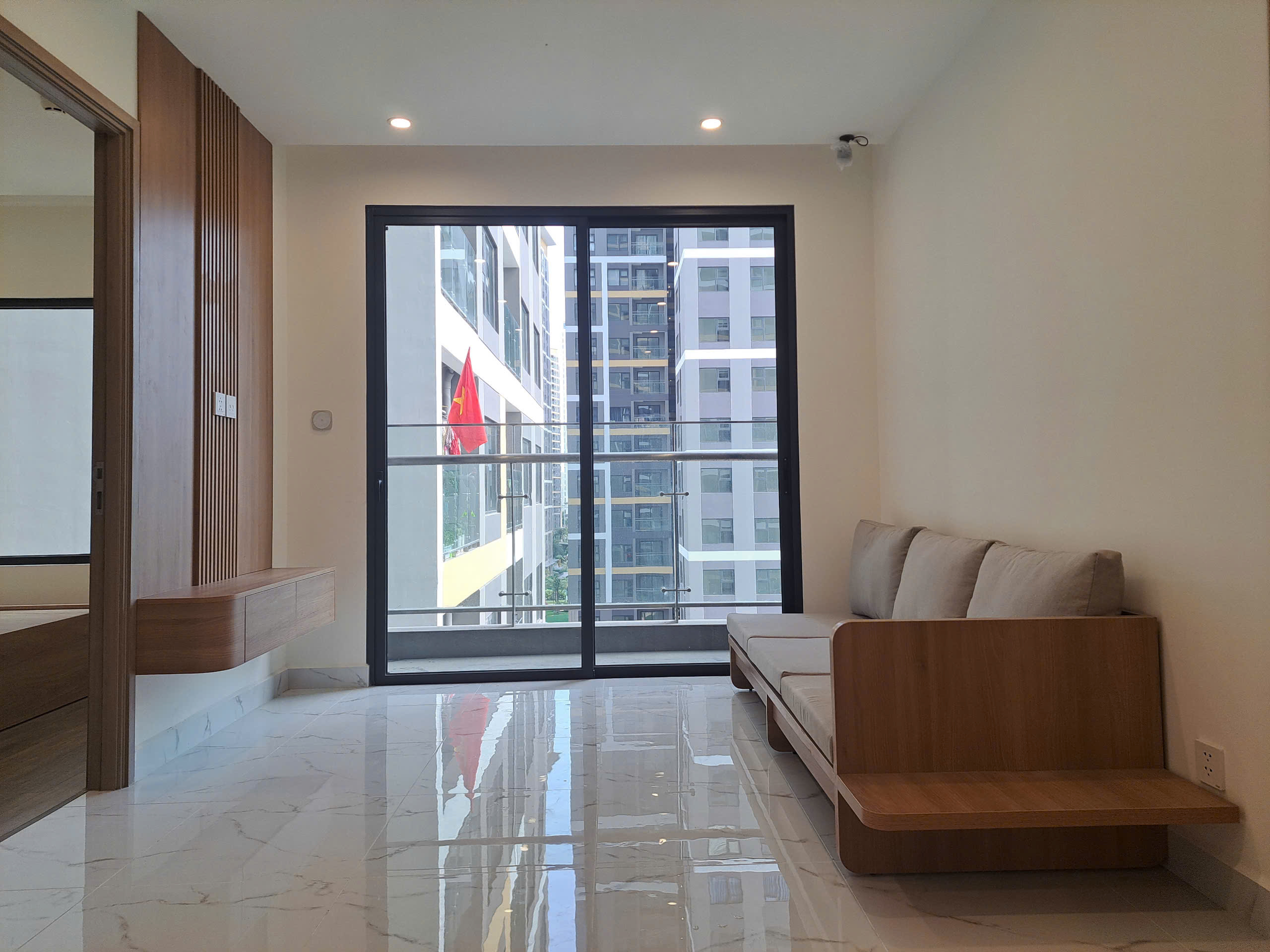 Cho thuê căn hộ 2PN 2WC The Beverly Solari – Vinhomes Grand Park | Nội thất gỗ, giá tốt tại TP Thủ Đức - ảnh 8