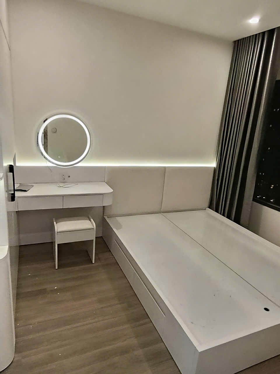 CHO THUÊ CĂN HỘ 2PN 2WC | FULL NỘI THẤT | THE BEVERLY SOLARI – VINHOMES GRAND PARK - ảnh 9