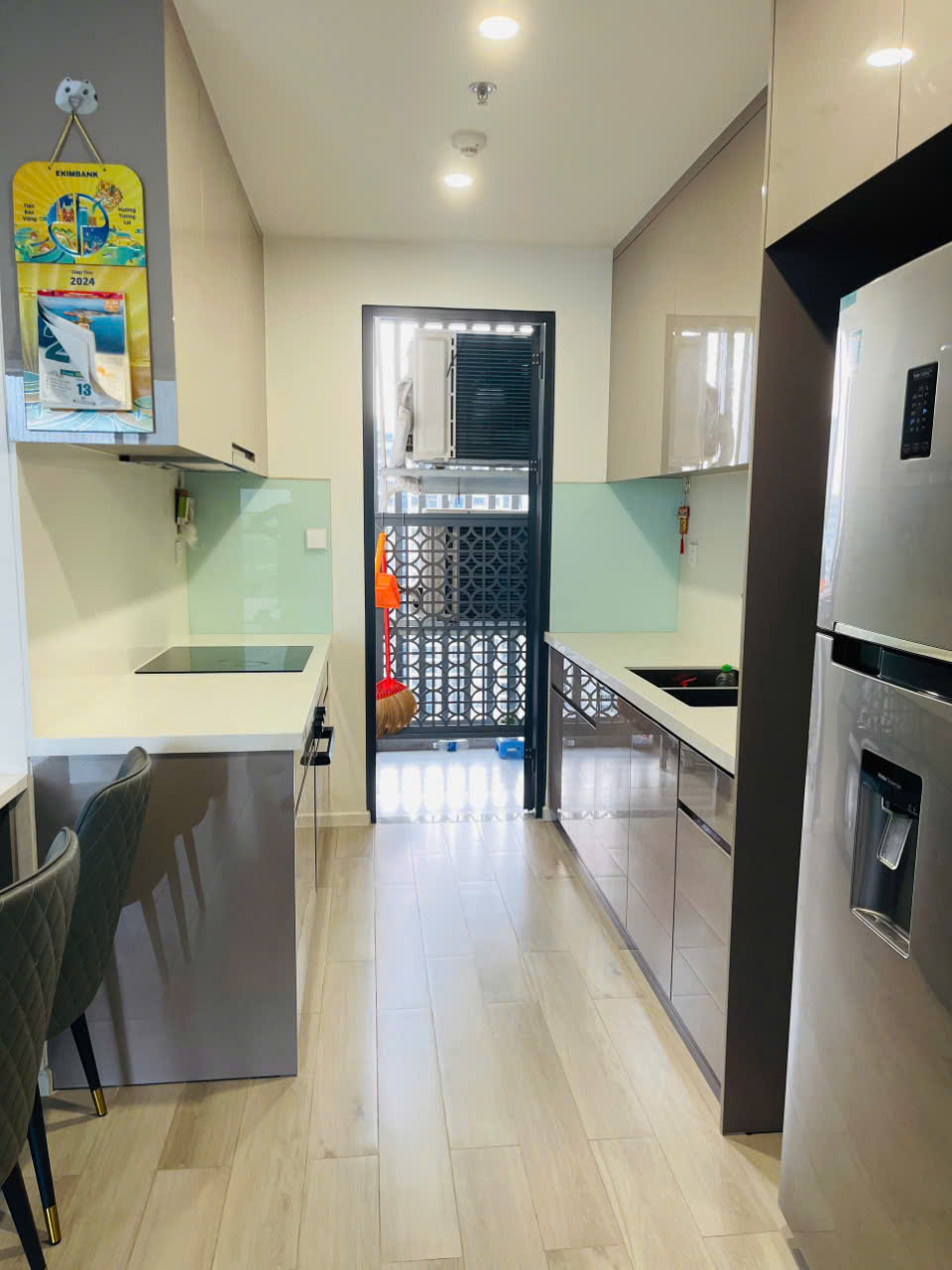 Bán & cho thuê căn hộ 2PN Masteri Centre Point Vinhomes Grand Park – View nội khu hồ bơi tầng cao, full nội thất