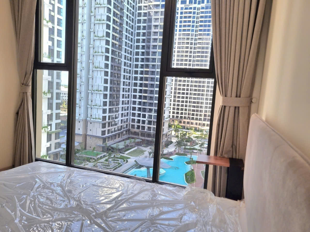 BÁN CĂN HỘ LUMIERE BOULEVARD VINHOMES GRAND PARK 2PN – FULL NỘI THẤT – VIEW NỘI KHU HỒ BƠI – GIÁ TỐT - ảnh 5