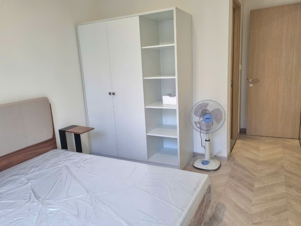 BÁN CĂN HỘ LUMIERE BOULEVARD VINHOMES GRAND PARK 2PN – FULL NỘI THẤT – VIEW NỘI KHU HỒ BƠI – GIÁ TỐT - ảnh 6