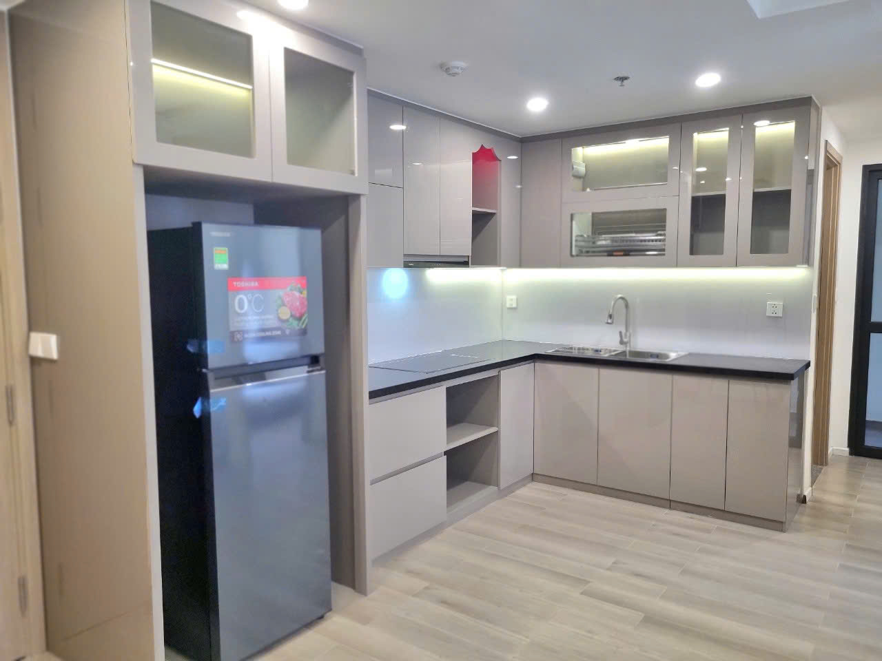 BÁN CĂN HỘ LUMIERE BOULEVARD VINHOMES GRAND PARK 2PN – FULL NỘI THẤT – VIEW NỘI KHU HỒ BƠI – GIÁ TỐT - ảnh 9