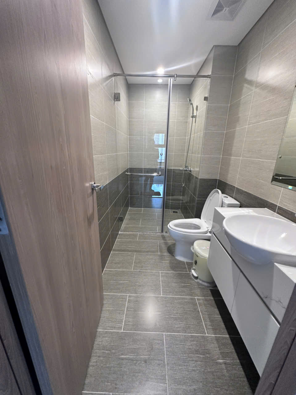 CHO THUÊ CĂN HỘ 2PN+ BEVERLY SOLARI VINHOMES GRAND PARK | VIEW NỘI KHU HỒ BƠI | FULL NỘI THẤT | GIÁ TỐT