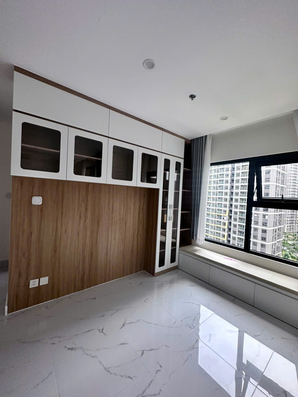 CHO THUÊ CĂN HỘ 2PN+ BEVERLY SOLARI VINHOMES GRAND PARK | VIEW NỘI KHU HỒ BƠI | FULL NỘI THẤT | GIÁ TỐT