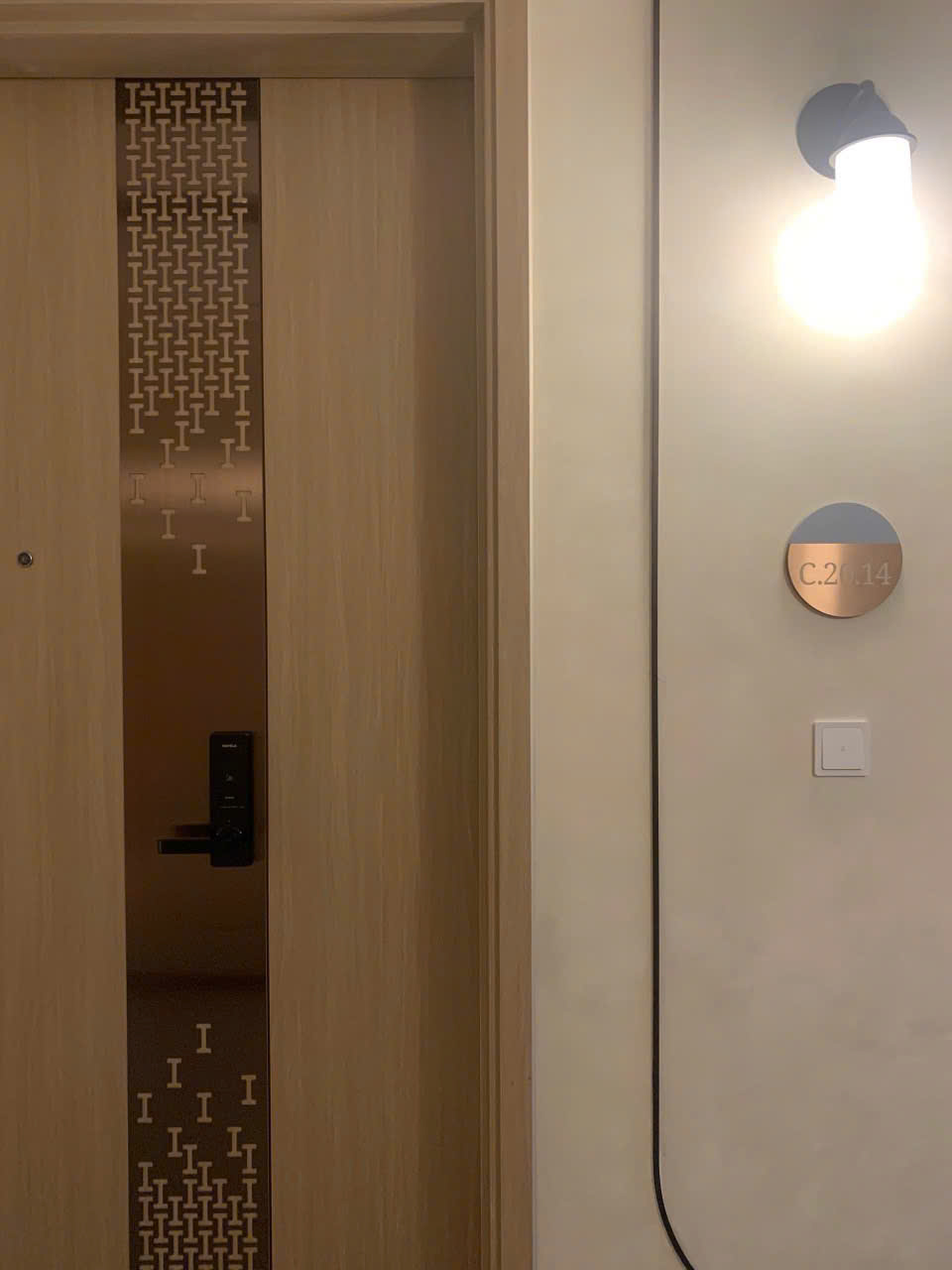 BÁN CĂN HỘ LUMIERE BOULEVARD VINHOMES GRAND PARK - Tầng cao – View biệt thự Manhattan – Full nội thất cao cấp – 2PN2WC