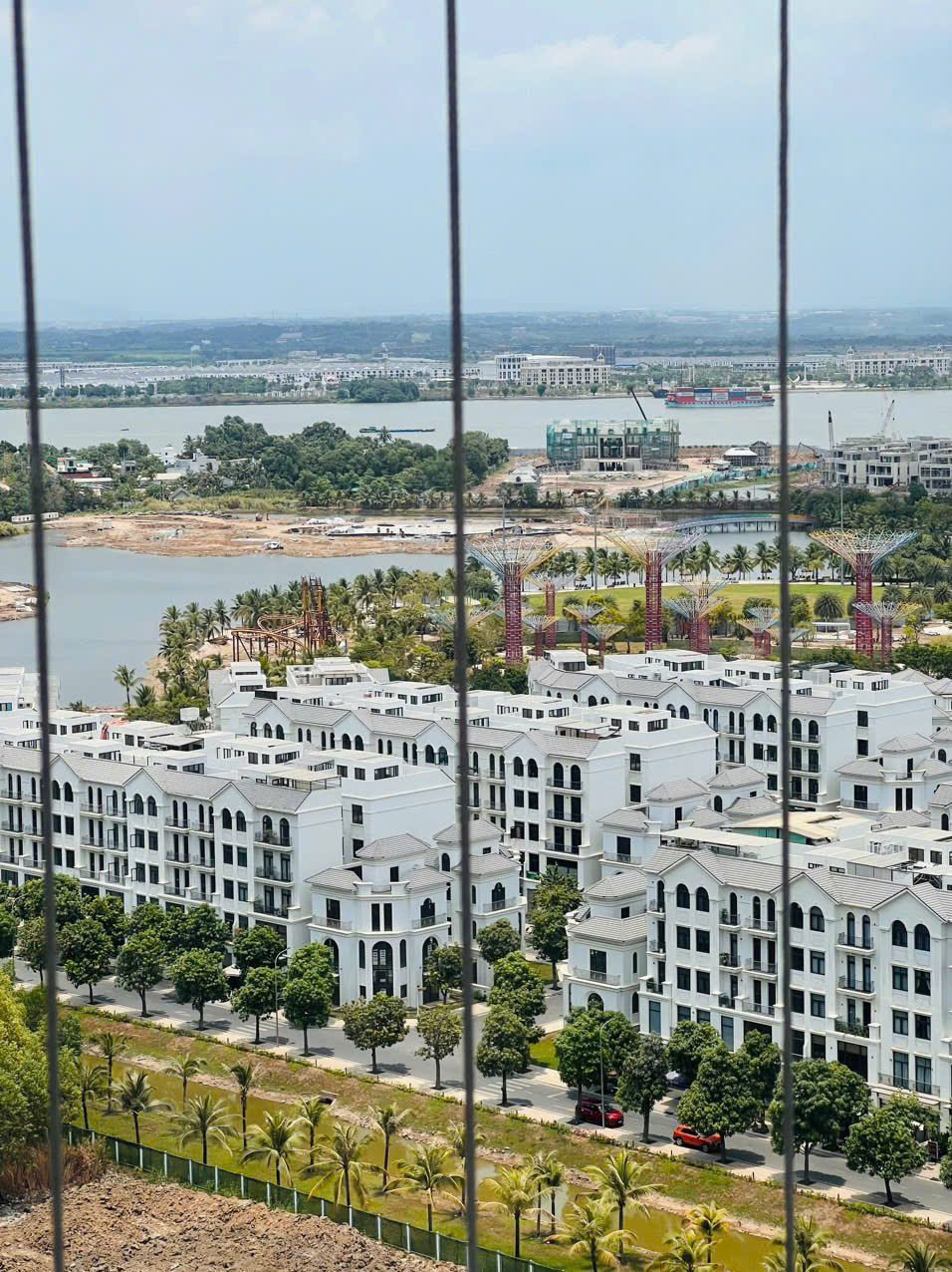 BÁN CĂN HỘ LUMIERE BOULEVARD VINHOMES GRAND PARK - Tầng cao – View biệt thự Manhattan – Full nội thất cao cấp – 2PN2WC