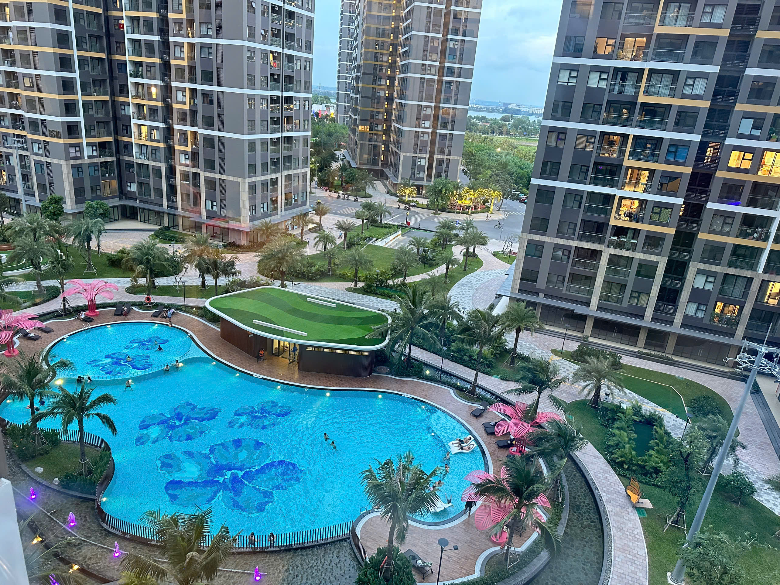 CHO THUÊ CĂN HỘ 1PN+ THE BEVERLY SOLARI VINHOMES GRAND PARK – FULL NỘI THẤT – VIEW HỒ BƠI NỘI KHU - ảnh 10