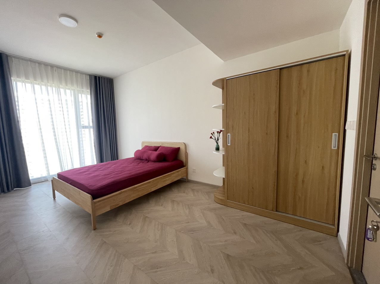 BÁN & CHO THUÊ CĂN HỘ MASTERI CENTRE POINT VINHOMES GRAND PARK – 2PN FULL NỘI THẤT, GIÁ TỐT QUẬN 9