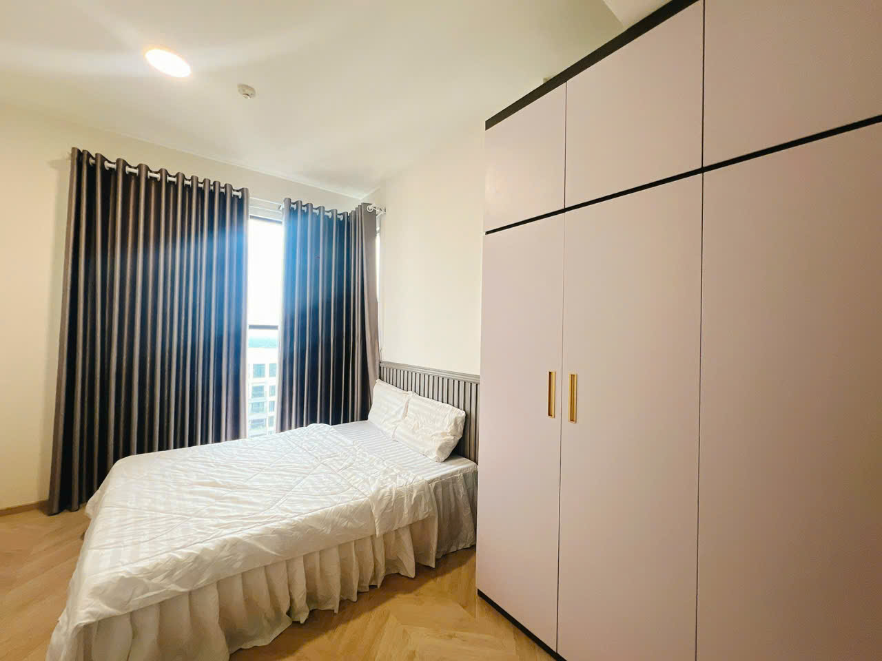 Bán căn hộ 2PN Lumiere Boulevard Tòa E1 - Diện tích 73,9 rộng rãi - Full nội thất cao cấp - 4.7 Tỷ. - ảnh 7