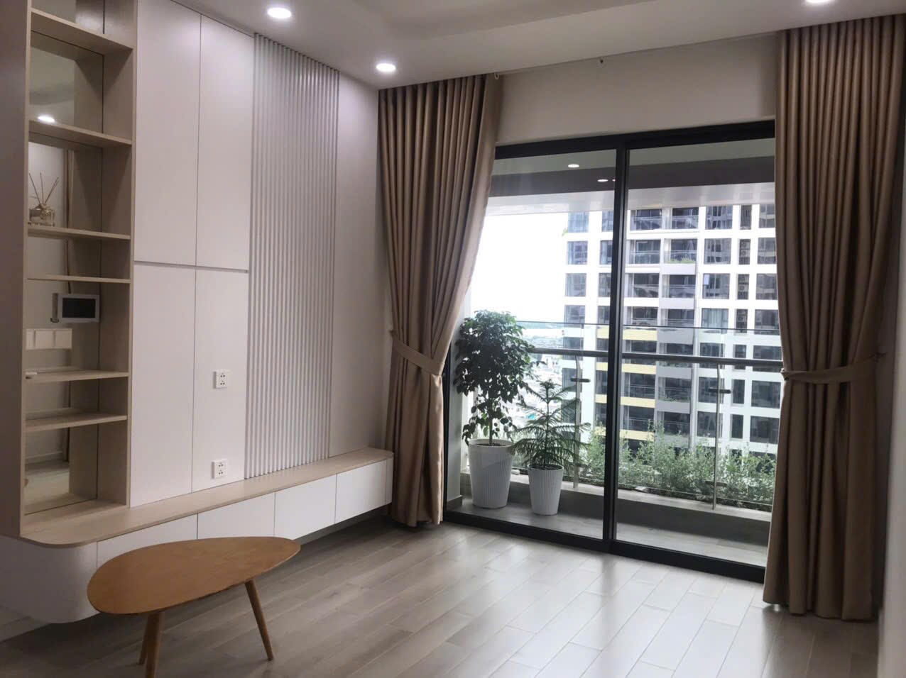 BÁN GẤP CĂN HỘ LUMIERE BOULEVARD – VINHOMES GRAND PARK  2PN2WC | CHỦ TẶNG KÈM GÓI FULL NỘI THẤT