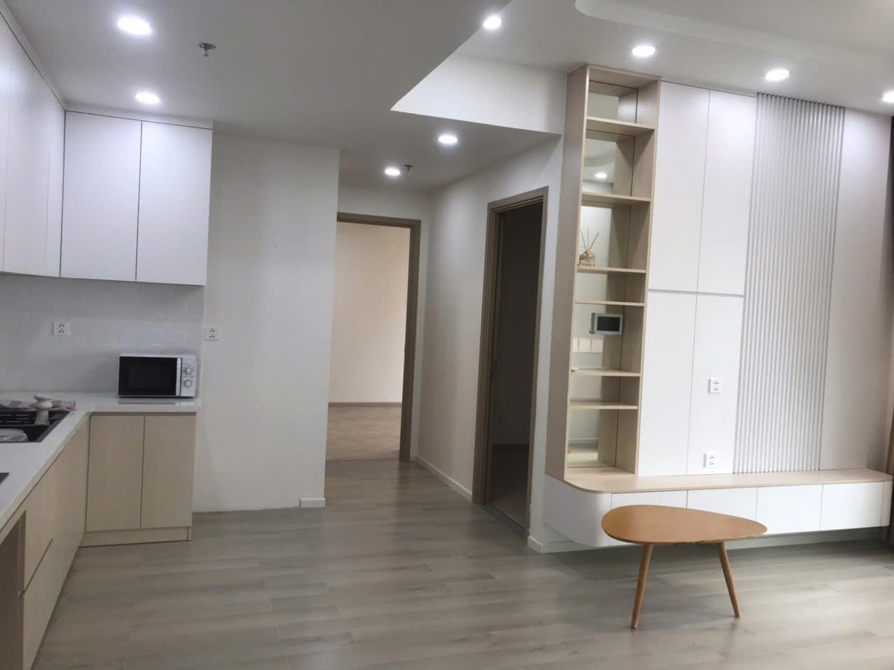 BÁN GẤP CĂN HỘ LUMIERE BOULEVARD – VINHOMES GRAND PARK  2PN2WC | CHỦ TẶNG KÈM GÓI FULL NỘI THẤT