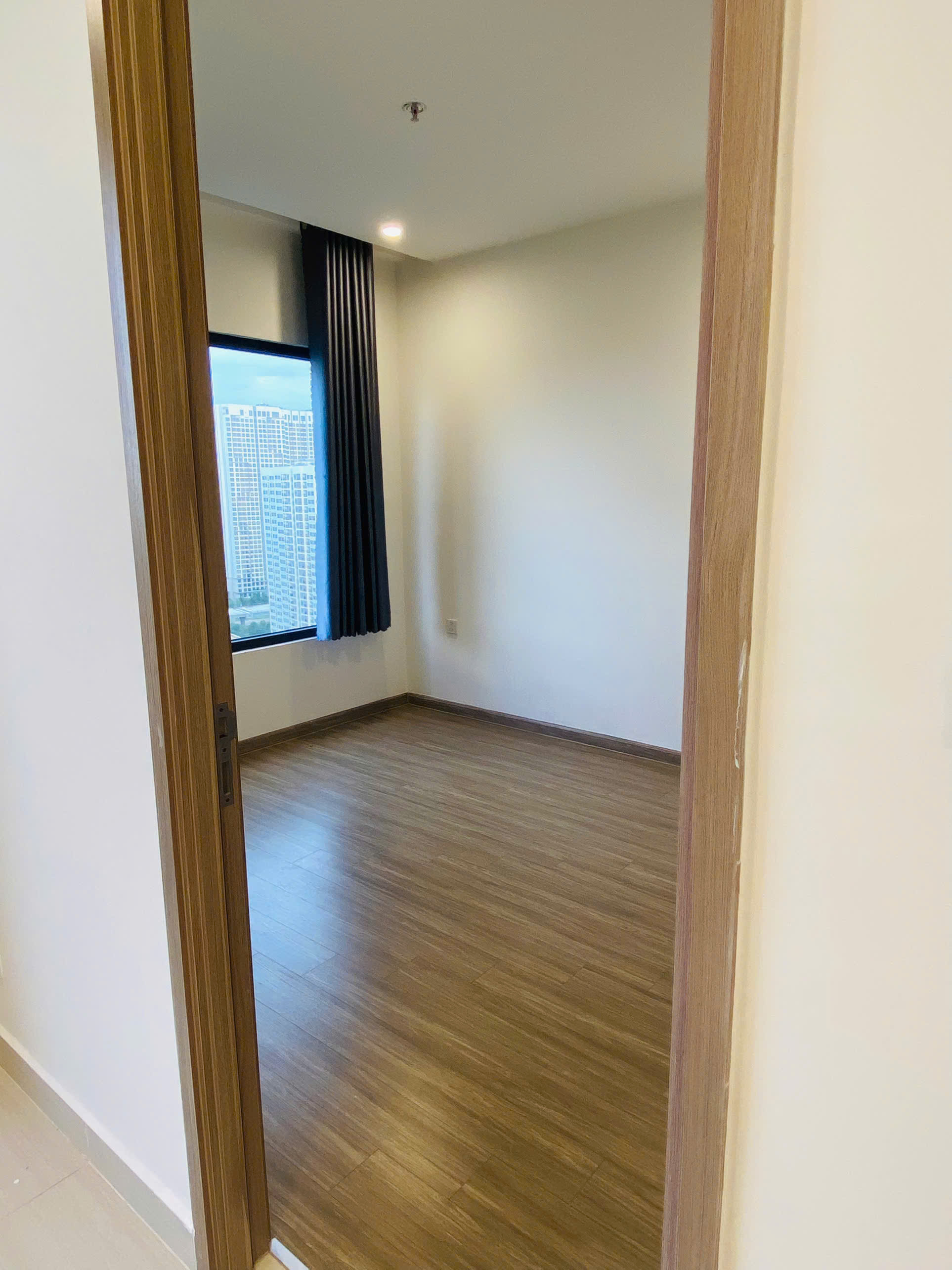 Cho Thuê Căn Hộ 2PN The Origami – Vinhomes Grand Park  Tầng Cao | View Thoáng Không Bị Chắn | Nội Thất Bếp + Rèm | Giá 6,5 Triệu
