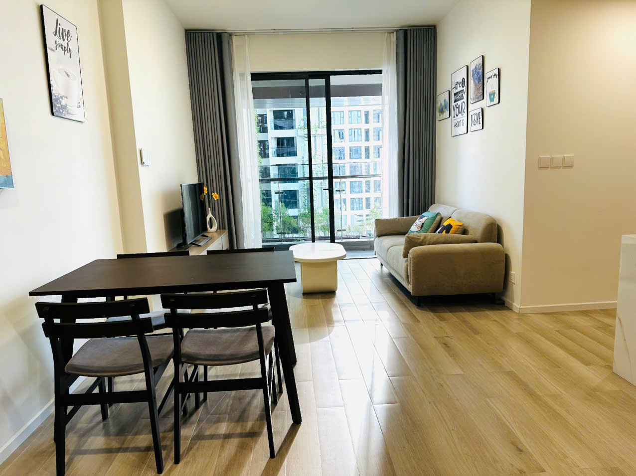 CHO THUÊ CĂN HỘ LUMIERE BOULEVARD – VINHOMES GRAND PARK  2PN2WC | FULL NỘI THẤT CAO CẤP | VIEW NỘI KHU HỒ BƠI - ảnh 6