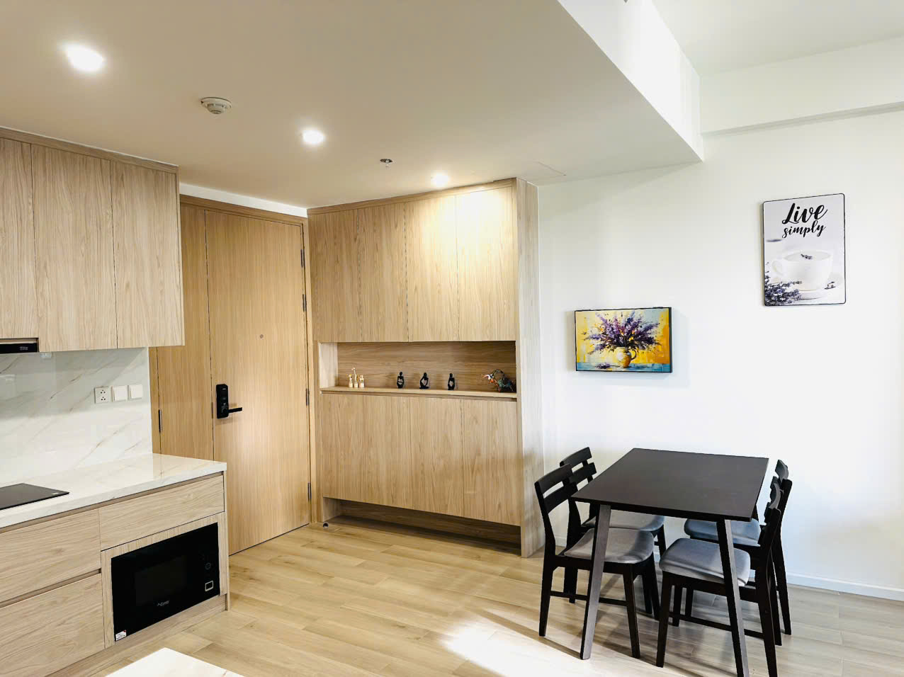 CHO THUÊ CĂN HỘ LUMIERE BOULEVARD – VINHOMES GRAND PARK  2PN2WC | FULL NỘI THẤT CAO CẤP | VIEW NỘI KHU HỒ BƠI - ảnh 9