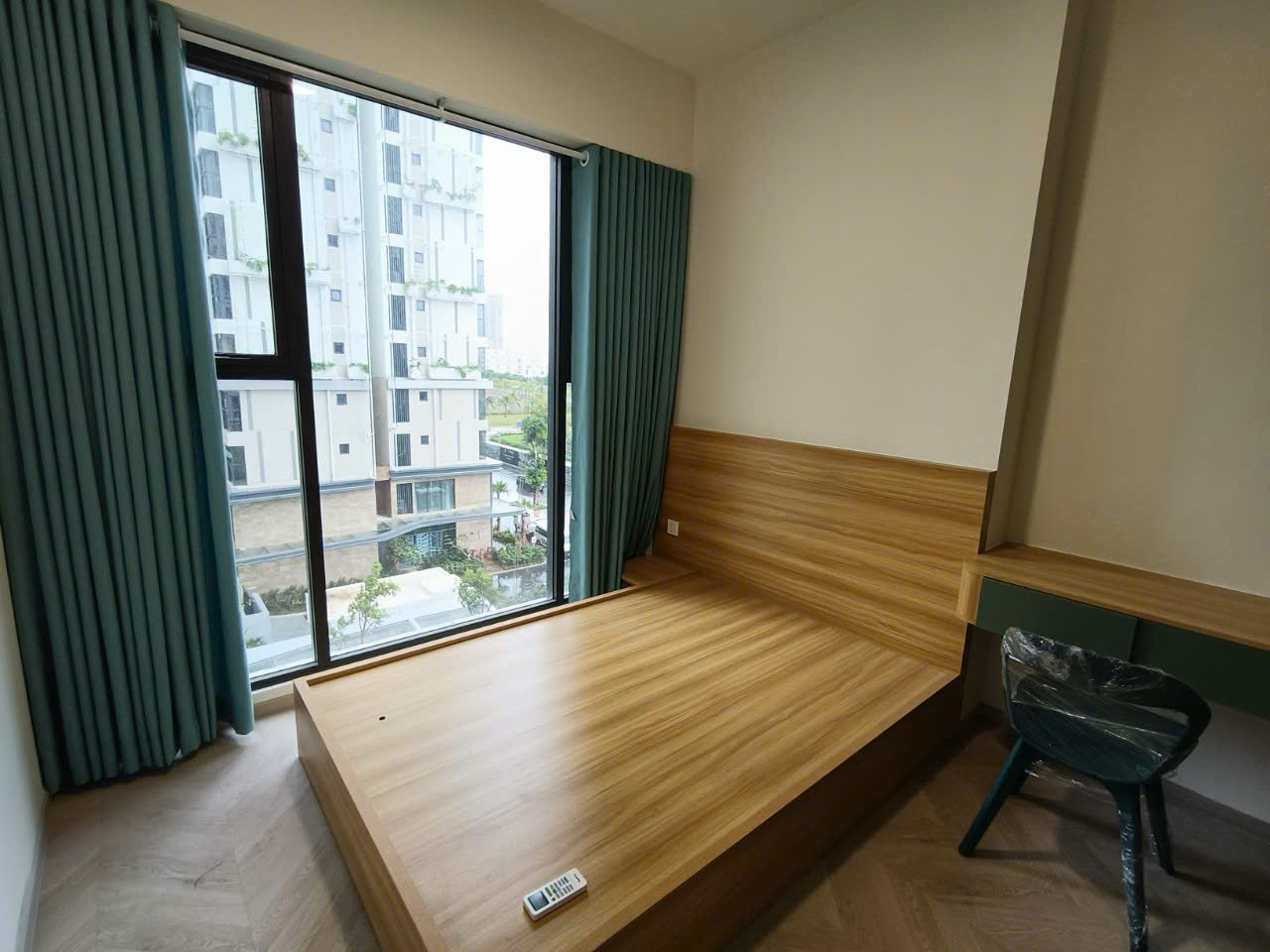 CHO THUÊ CĂN HỘ LUMIERE BOULEVARD – VINHOMES GRAND PARK- 2PN- FULL NỘI THẤT - ảnh 9
