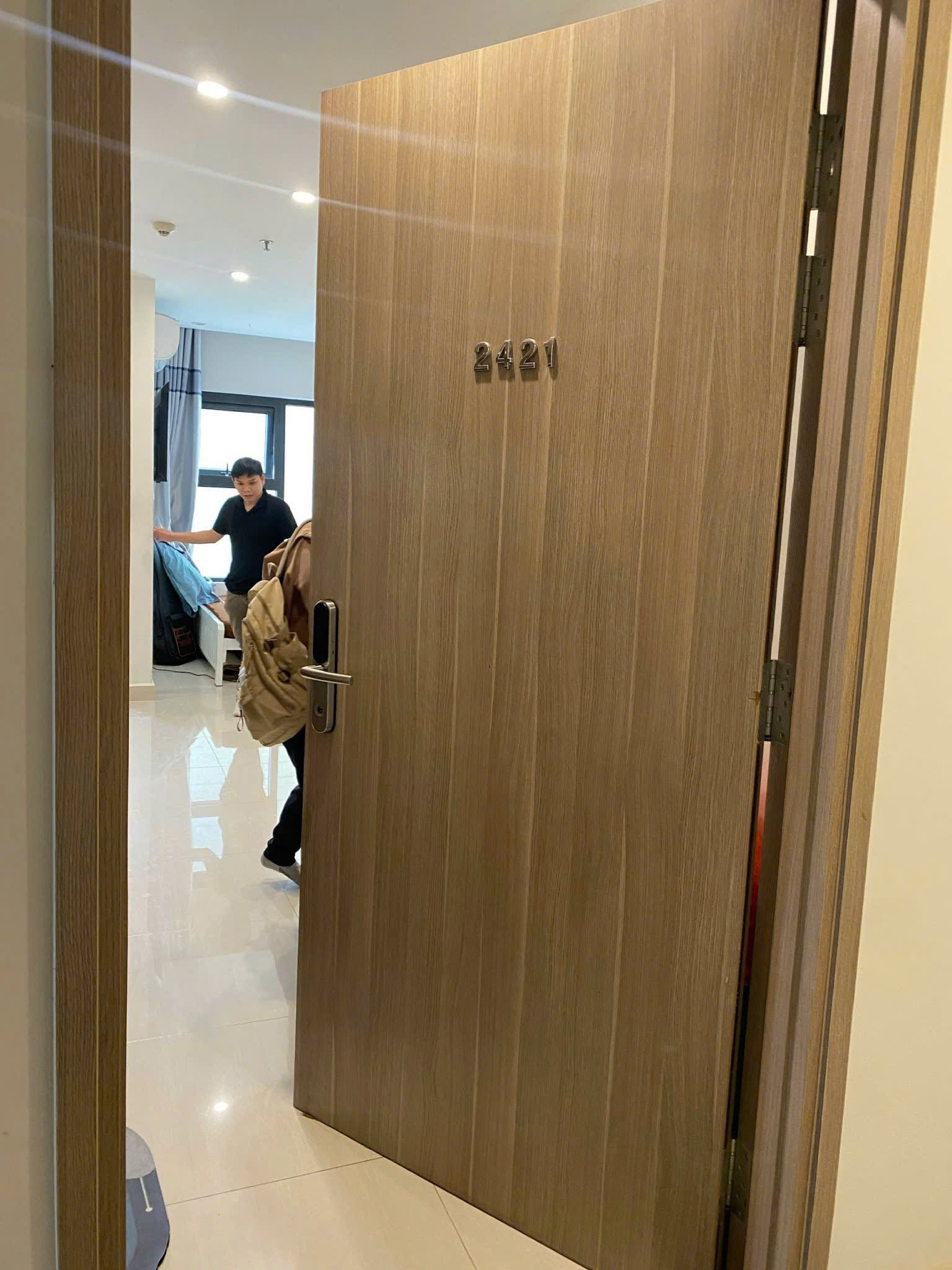 Bán căn hộ Studio Vinhomes Grand Park – The Rainbow – Full nội thất – Tầng cao view hồ bơi nội khu