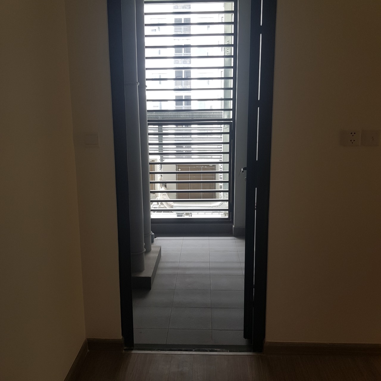 Bán Căn Hộ View Ngoại Khu – Nội Thất Sẵn Bếp Rèm Vinhomes Grand Park | Phân Khu The Origami – Quận 9 - ảnh 7