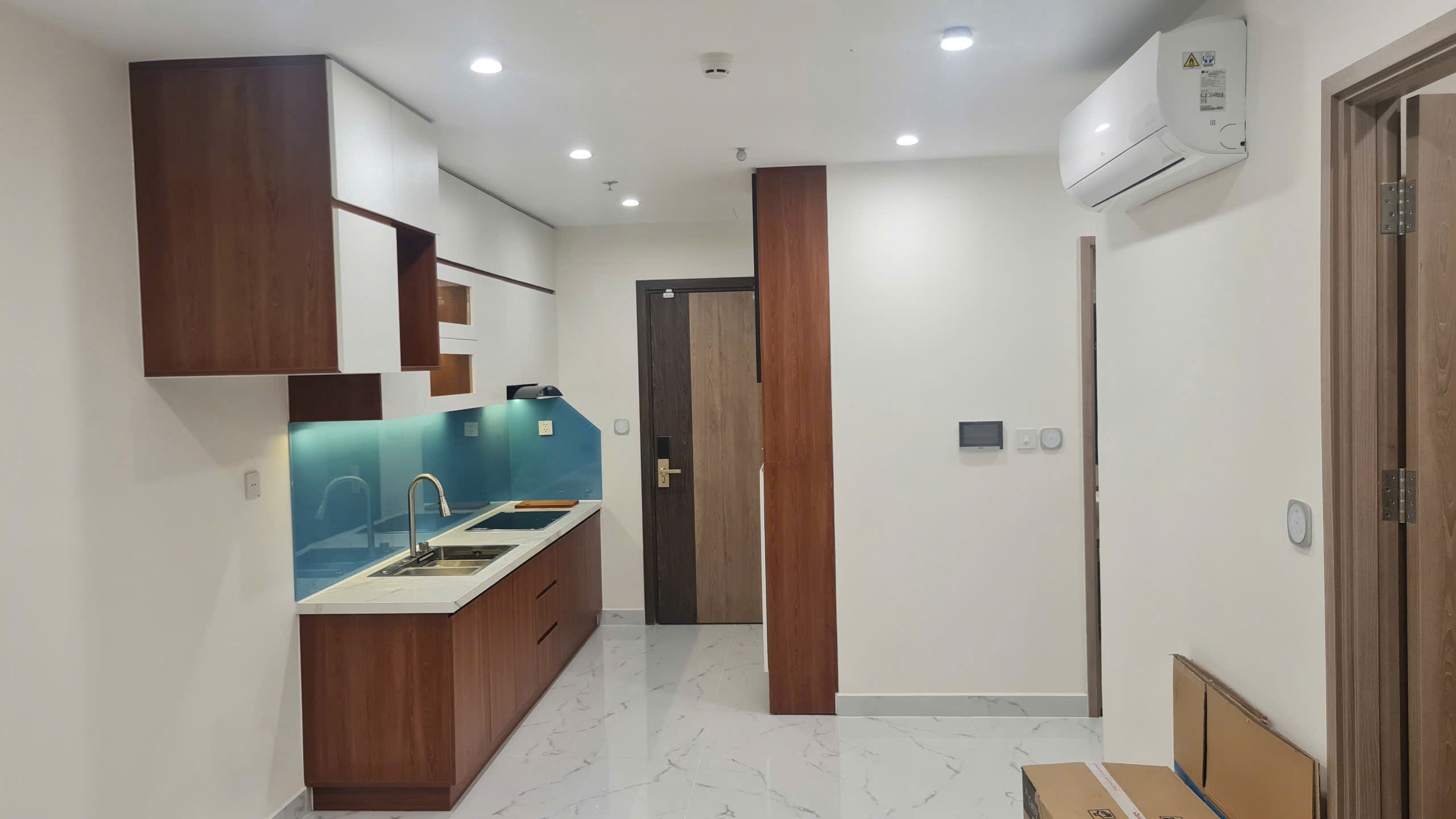 Bán Căn Hộ 2PN The Beverly Solari Vinhomes Grand Park - Full Nội Thất Gỗ Mới 100%, Giá Chỉ 3.25 Tỷ