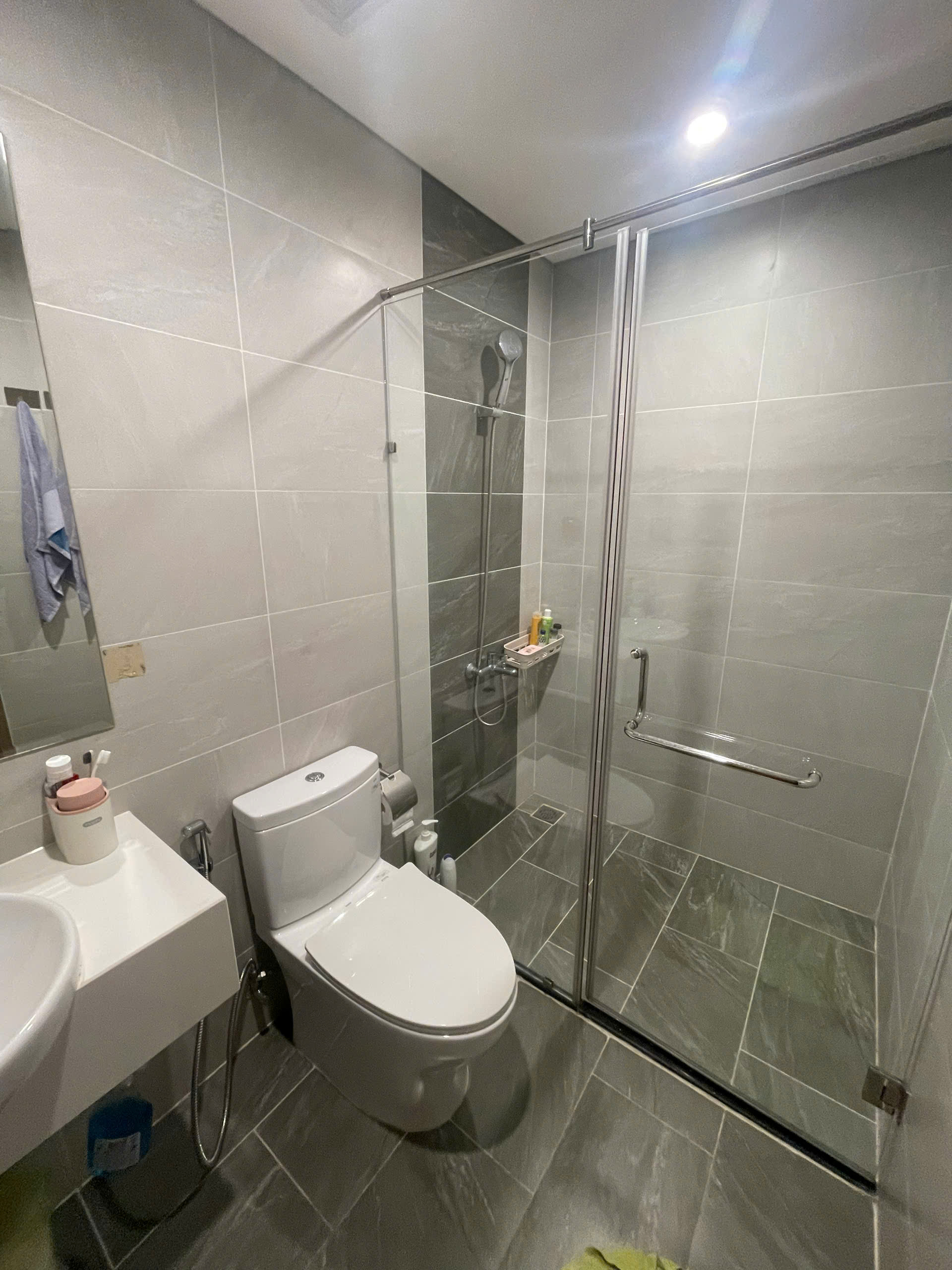 Bán Căn Hộ Vinhomes Grand Park – The Origami 2PN 2WC | Tầng Cao View Hồ Bơi Nội Khu | Full Nội Thất | Giá Tốt