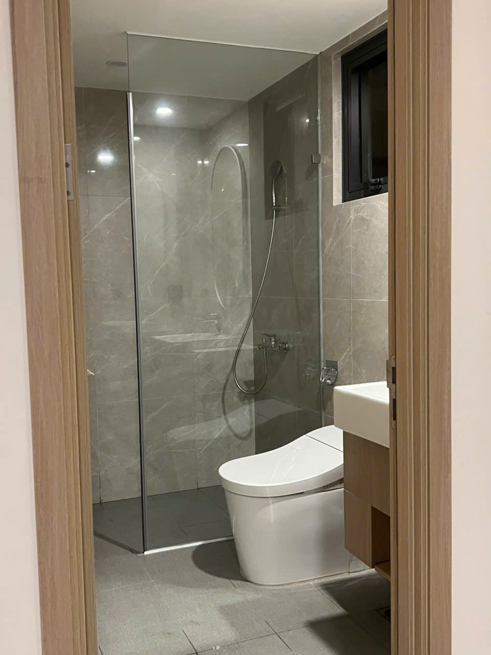 CHO THUÊ CĂN HỘ MASTERI CENTRE POINT VINHOMES GRAND PARK – FULL NỘI THẤT – 2PN, VIEW ĐẸP