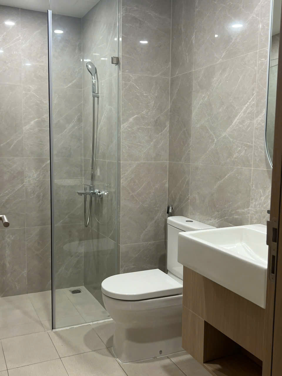CHO THUÊ CĂN HỘ MASTERI CENTRE POINT VINHOMES GRAND PARK – FULL NỘI THẤT – 2PN, VIEW ĐẸP - ảnh 6