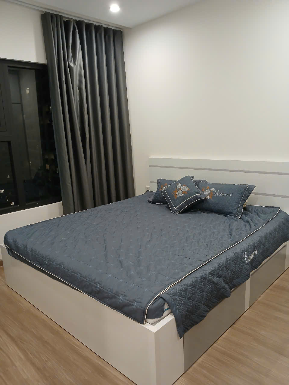 Bán & Cho Thuê Căn Hộ Tầng Cao View Nội Khu Hồ Bơi – Full Nội Thất Vinhomes Grand Park | Phân Khu The Origami – Quận 9 - ảnh 5
