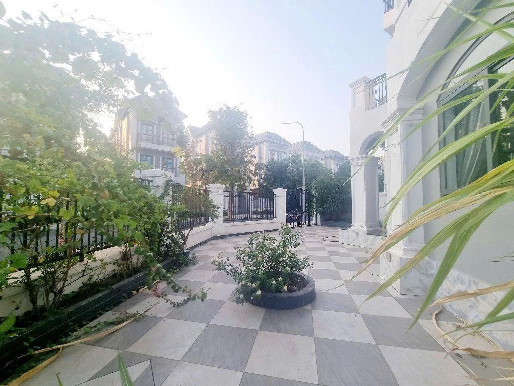 Cho thuê Biệt thự Vinhomes Grand Park