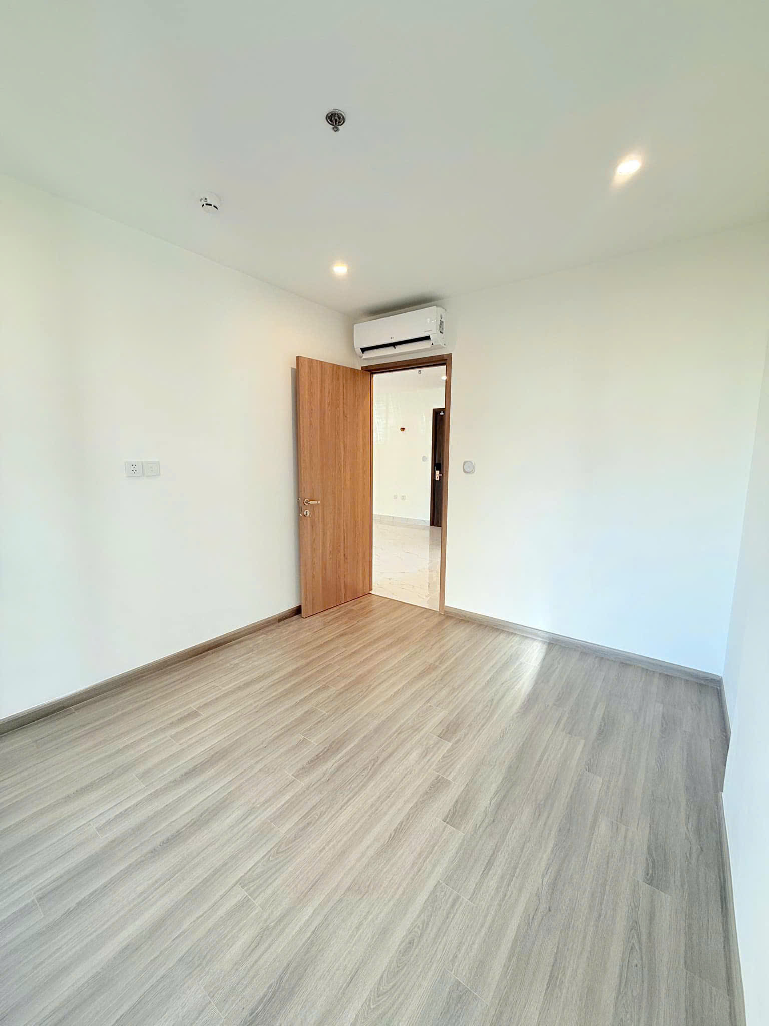 BÁN CĂN HỘ VINHOMES GRAND PARK – GLORY HEIGHTS | 1PN+ | GIÁ TỐT | NHÀ MỚI