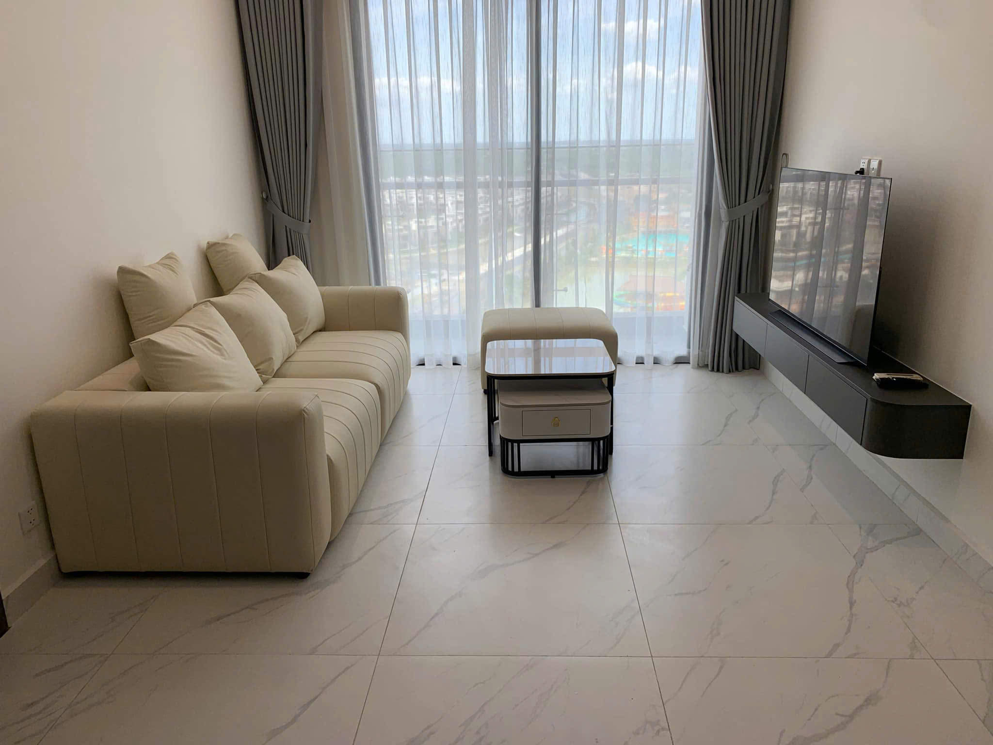 CHO THUÊ CĂN HỘ 2PN2WC THE BEVERLY – VINHOMES GRAND PARK  Full nội thất cao cấp –  Ngoại khu công viên 36ha