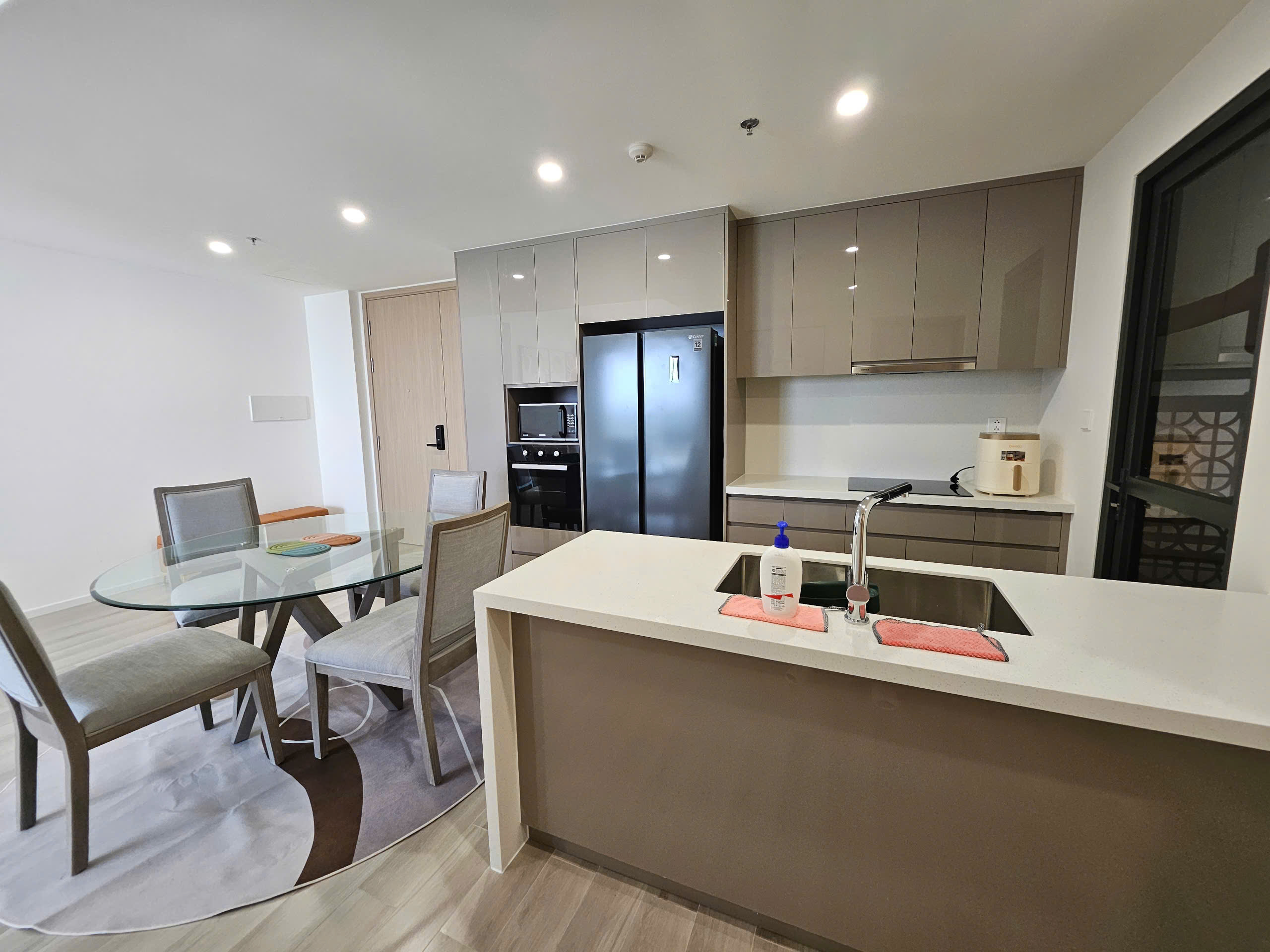 Căn hộ cao cấp Vinhomes Grand Park – Masteri Centre Point Bán & Cho thuê | Full nội thất cao cấp | Tầng cao – View biệt thự Manhattan cực đẹp