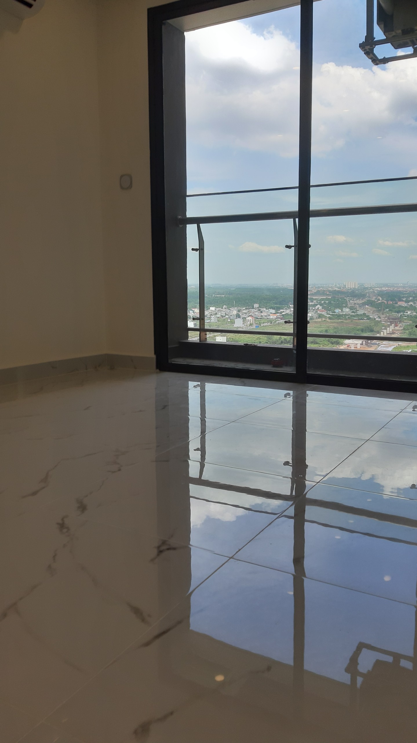 Bán Căn Hộ 1PN+ The Beverly Solari Vinhomes Grand Park Tầng Cao - View Ngoại Khu Không Bị Chắn
