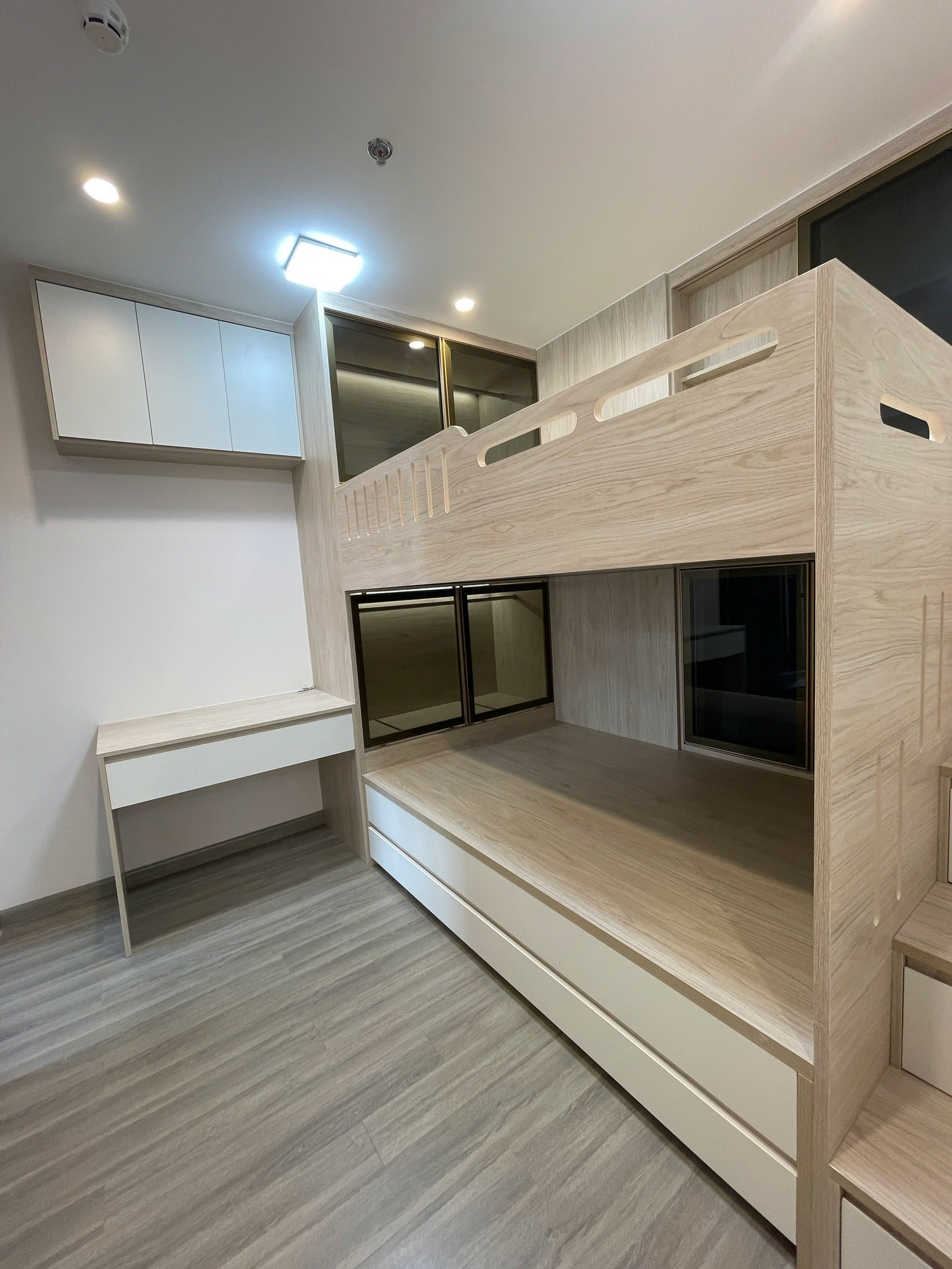 BÁN CĂN HỘ 2PN2WC THE BEVERLY SOLARI – VINHOMES GRAND PARK  Full nội thất cao cấp • View thoáng • Giá 3.85 tỷ