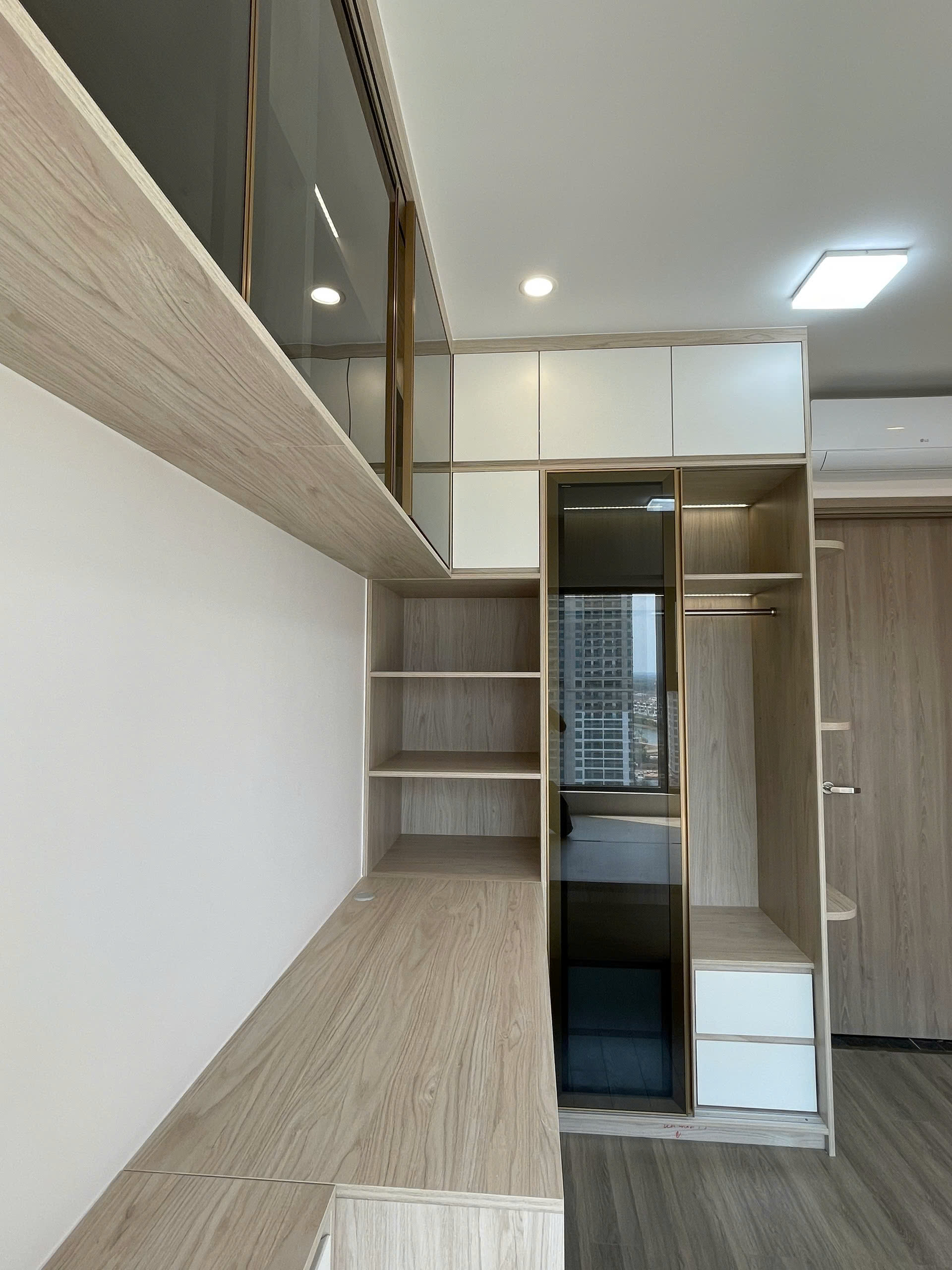 BÁN CĂN HỘ 2PN2WC THE BEVERLY SOLARI – VINHOMES GRAND PARK  Full nội thất cao cấp • View thoáng • Giá 3.85 tỷ