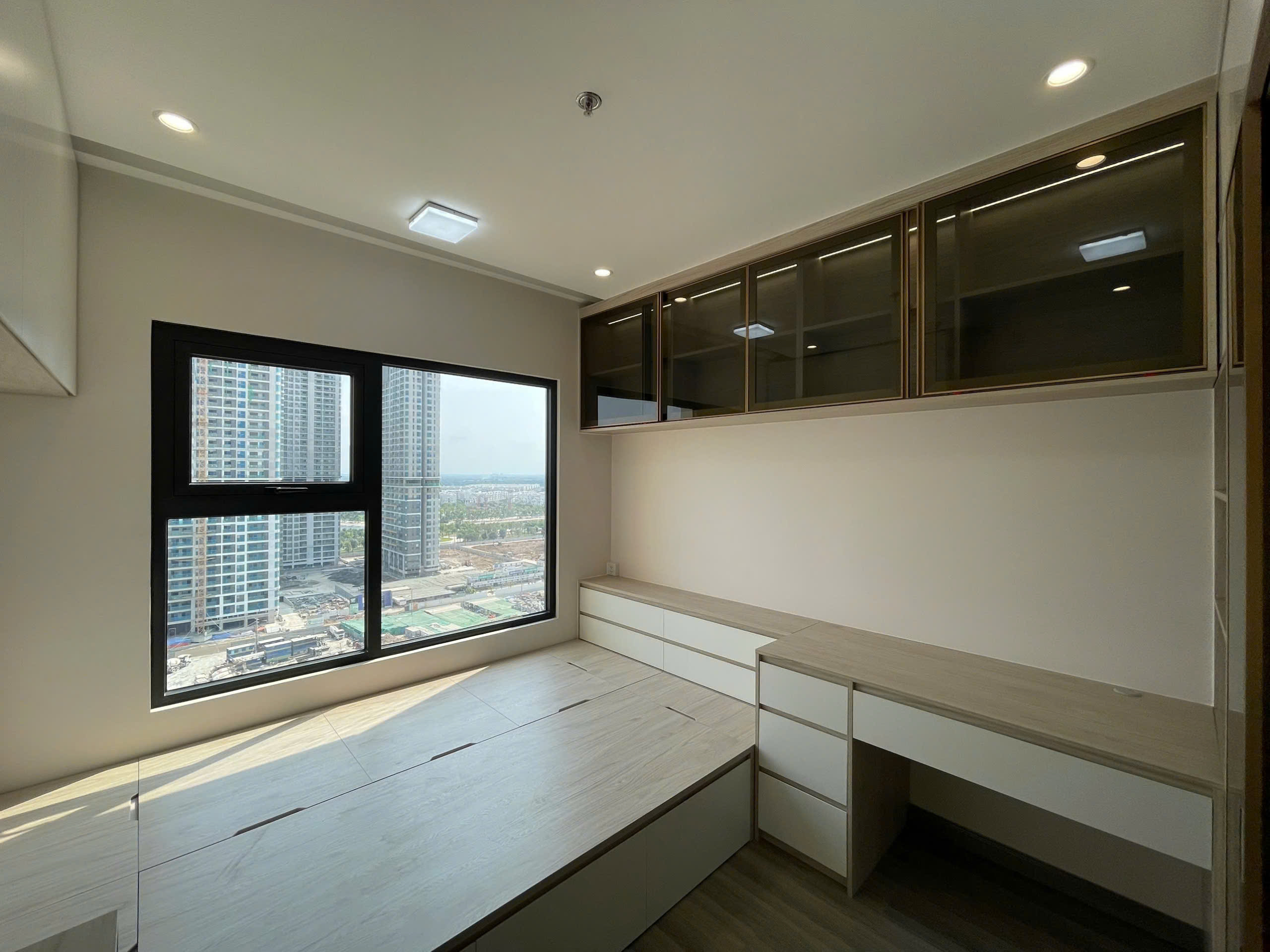 BÁN CĂN HỘ 2PN2WC THE BEVERLY SOLARI – VINHOMES GRAND PARK  Full nội thất cao cấp • View thoáng • Giá 3.85 tỷ