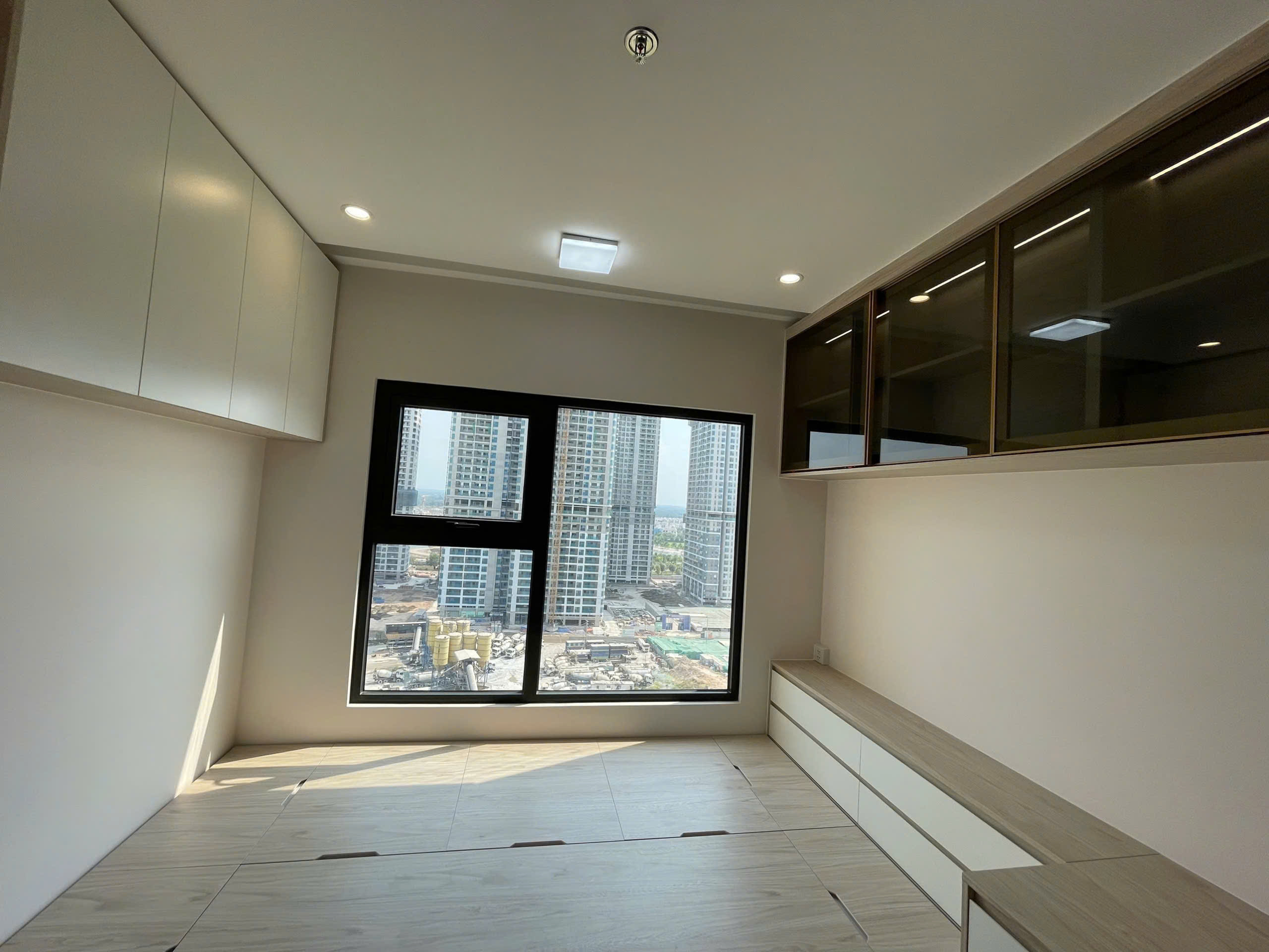 BÁN CĂN HỘ 2PN2WC THE BEVERLY SOLARI – VINHOMES GRAND PARK  Full nội thất cao cấp • View thoáng • Giá 3.85 tỷ