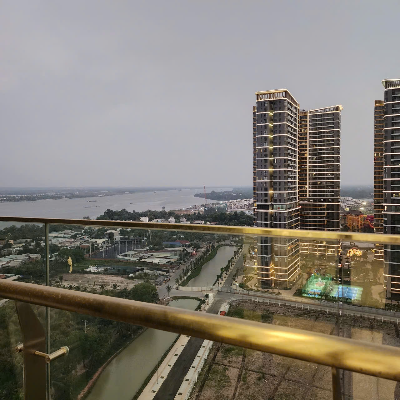 BÁN CĂN HỘ 2PN2WC THE BEVERLY SOLARI – VINHOMES GRAND PARK  Full nội thất cao cấp • View thoáng • Giá 3.8 tỷ