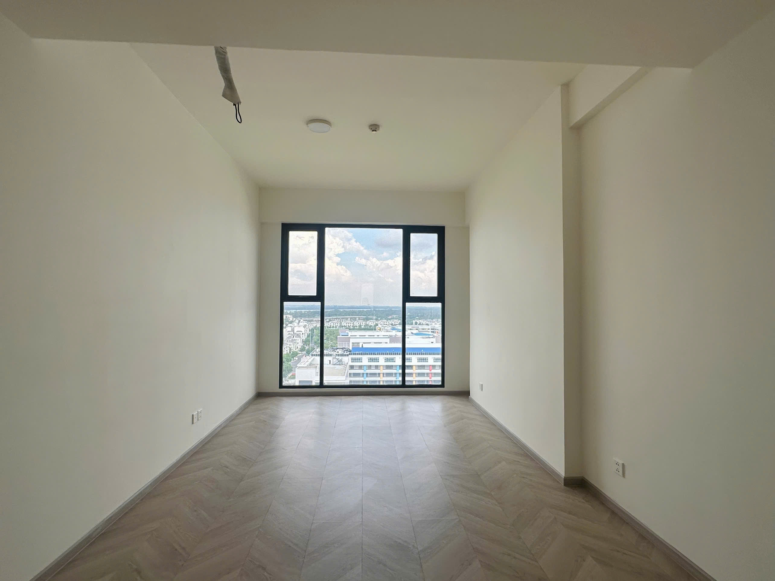 Bán Gấp Căn Hộ 3PN 2WC Lumiere Boulevard (LBV) – View Sông & Công Viên 36ha – Cam Kết Rẻ Nhất Dự Án