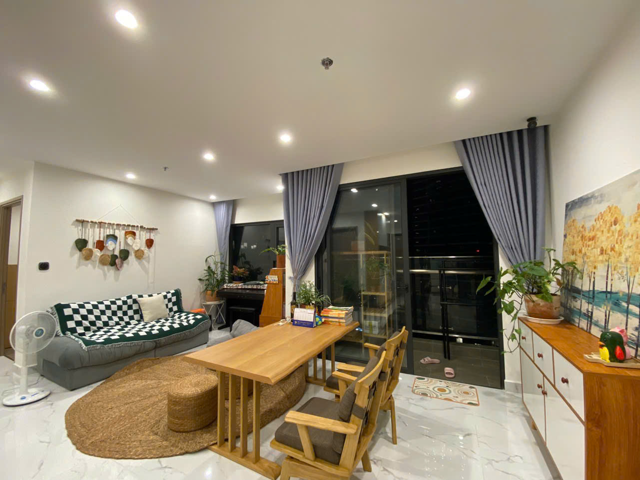 Bán Căn Hộ The Beverly Solari 2PN+ Full Nội Thất Cao Cấp - Giá Tốt