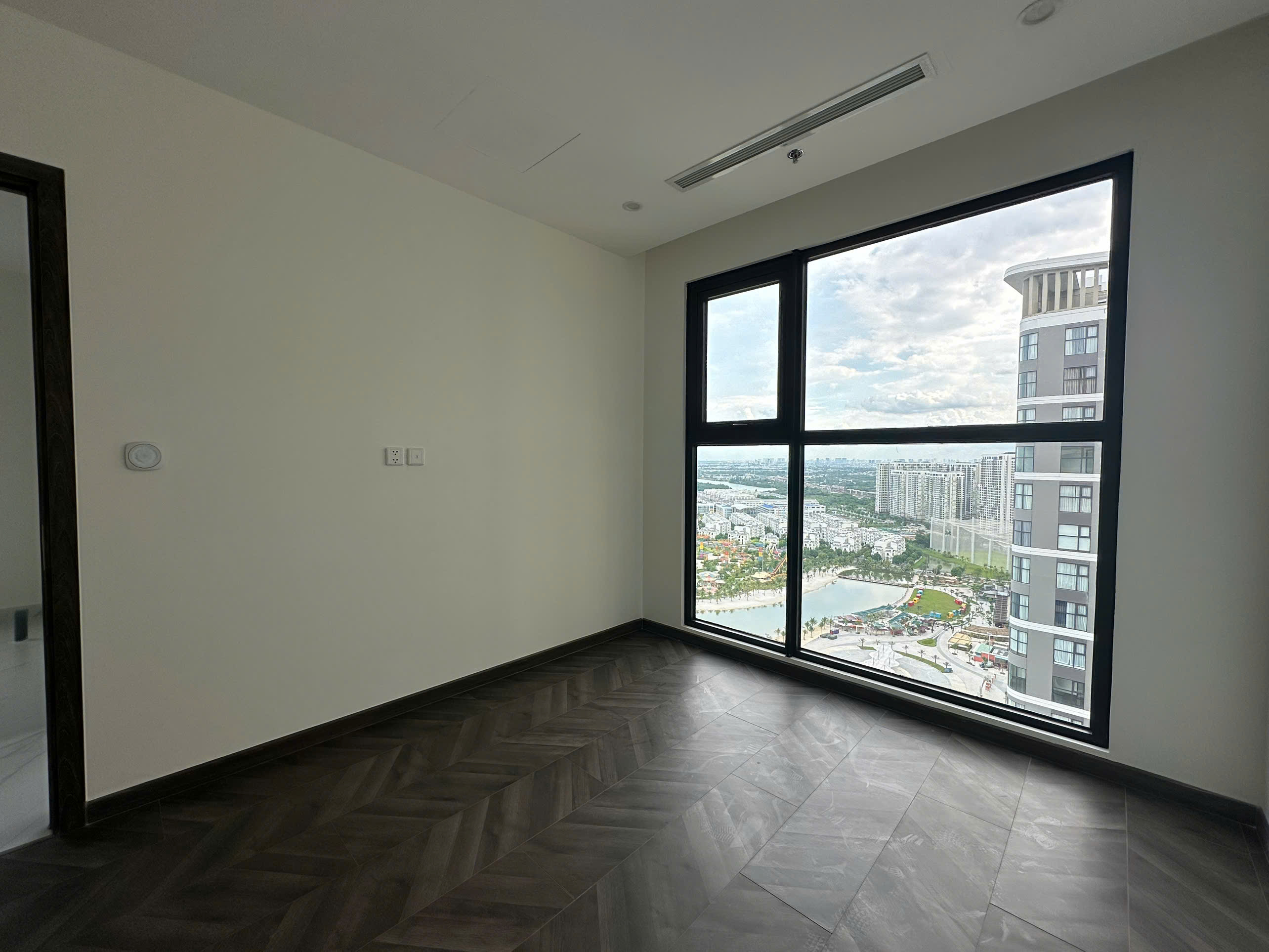 BÁN CĂN HỘ 3PN2WC THE BEVERLY VINHOMES GRAND PARK View Dãy Biệt Thự Manhattan & Sông Đồng Nai – Không Gian Sống Đẳng Cấp - GIÁ TỐT - ảnh 5