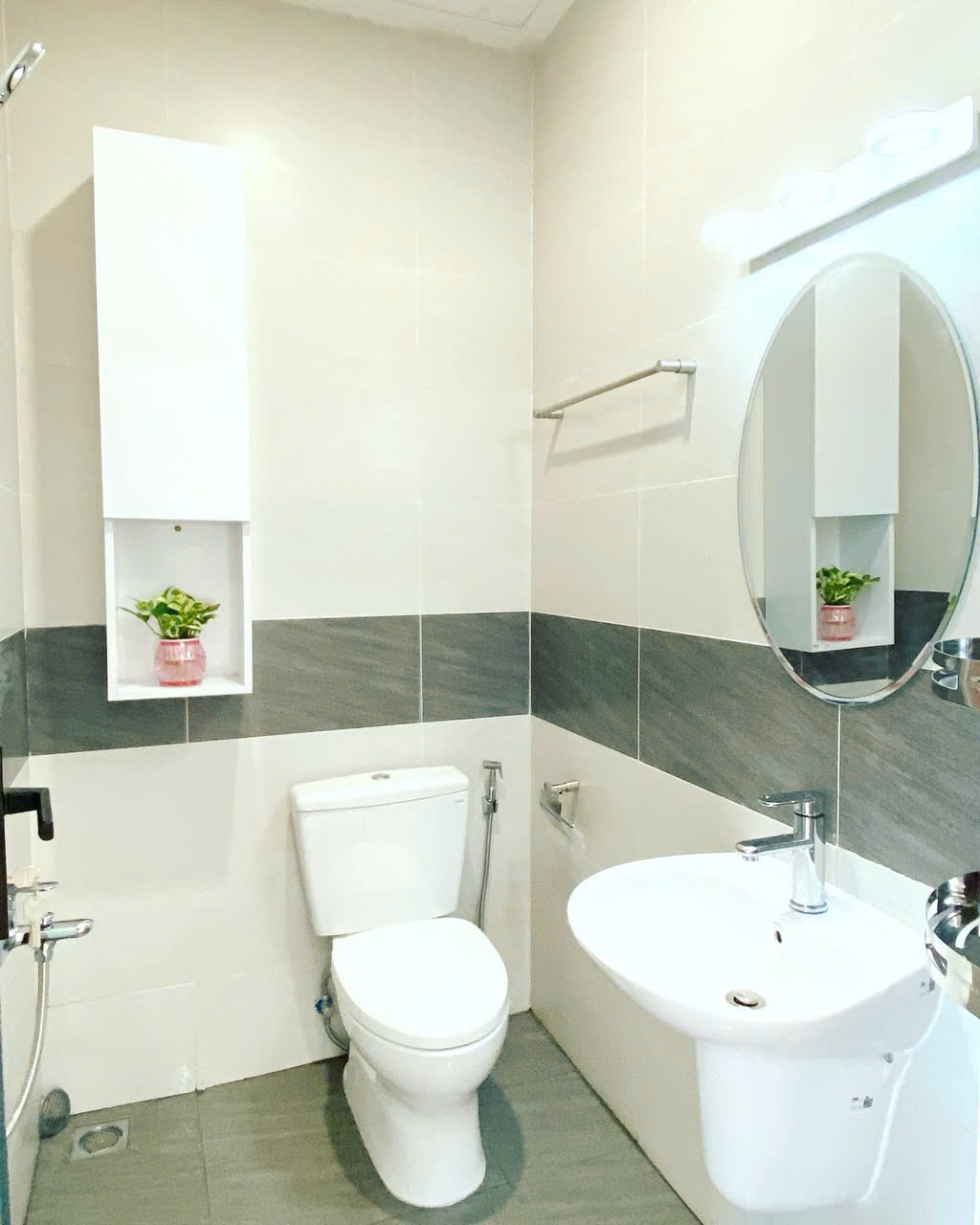 BÁN NHÀ PHỐ LIỀN KỀ THE MANHATTAN – VINHOMES GRAND PARK Hoàn thiện cơ bản – Có thang máy – Vị trí đẹp Quận 9