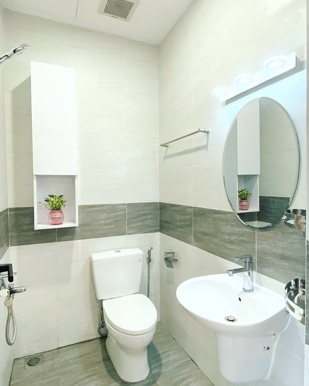 BÁN NHÀ PHỐ LIỀN KỀ THE MANHATTAN – VINHOMES GRAND PARK Hoàn thiện cơ bản – Có thang máy – Vị trí đẹp Quận 9