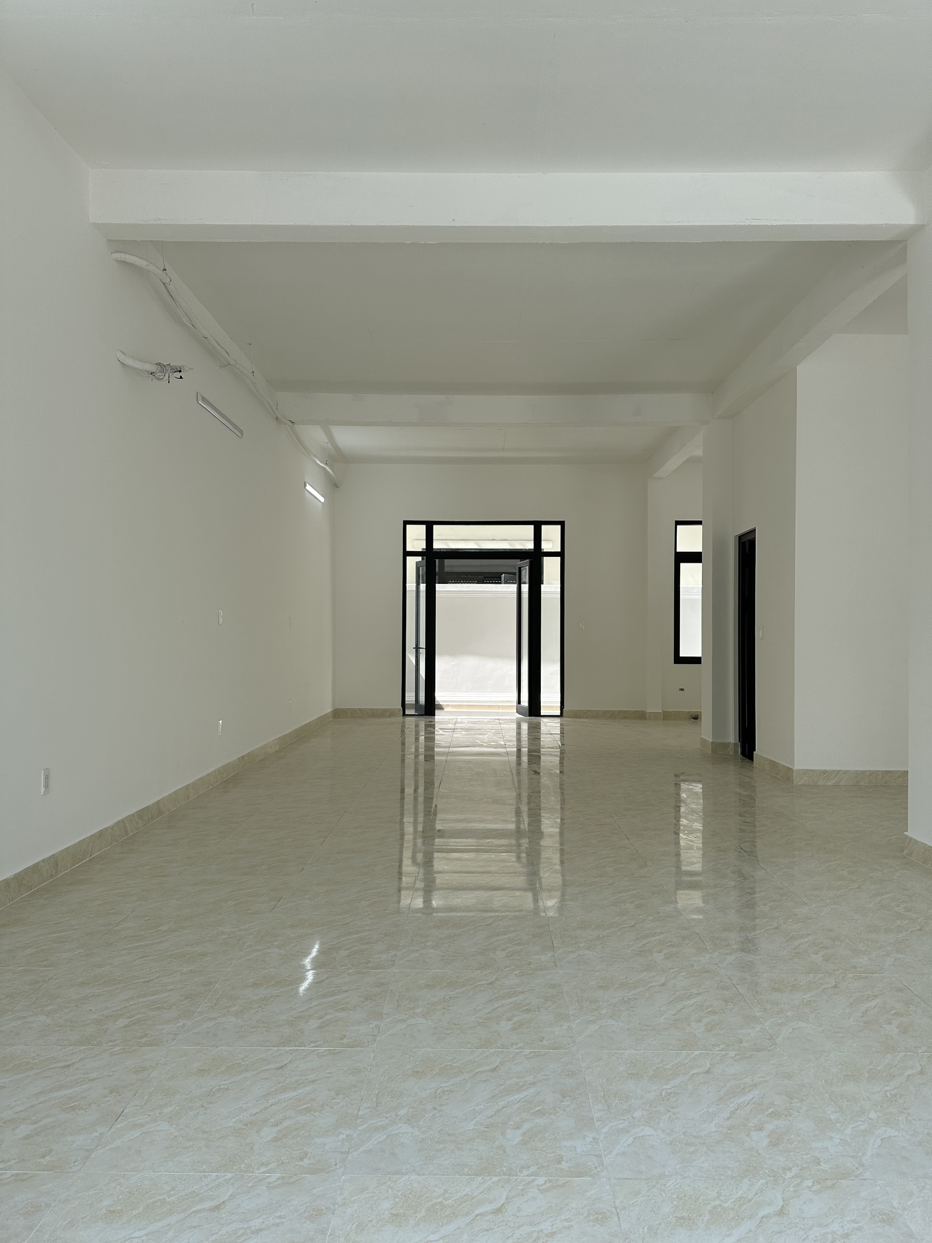 CHO THUÊ TẦNG TRỆT THE MANHATTAN – VỊ TRÍ ĐẸP, GIÁ TỐT, PHÙ HỢP KINH DOANH