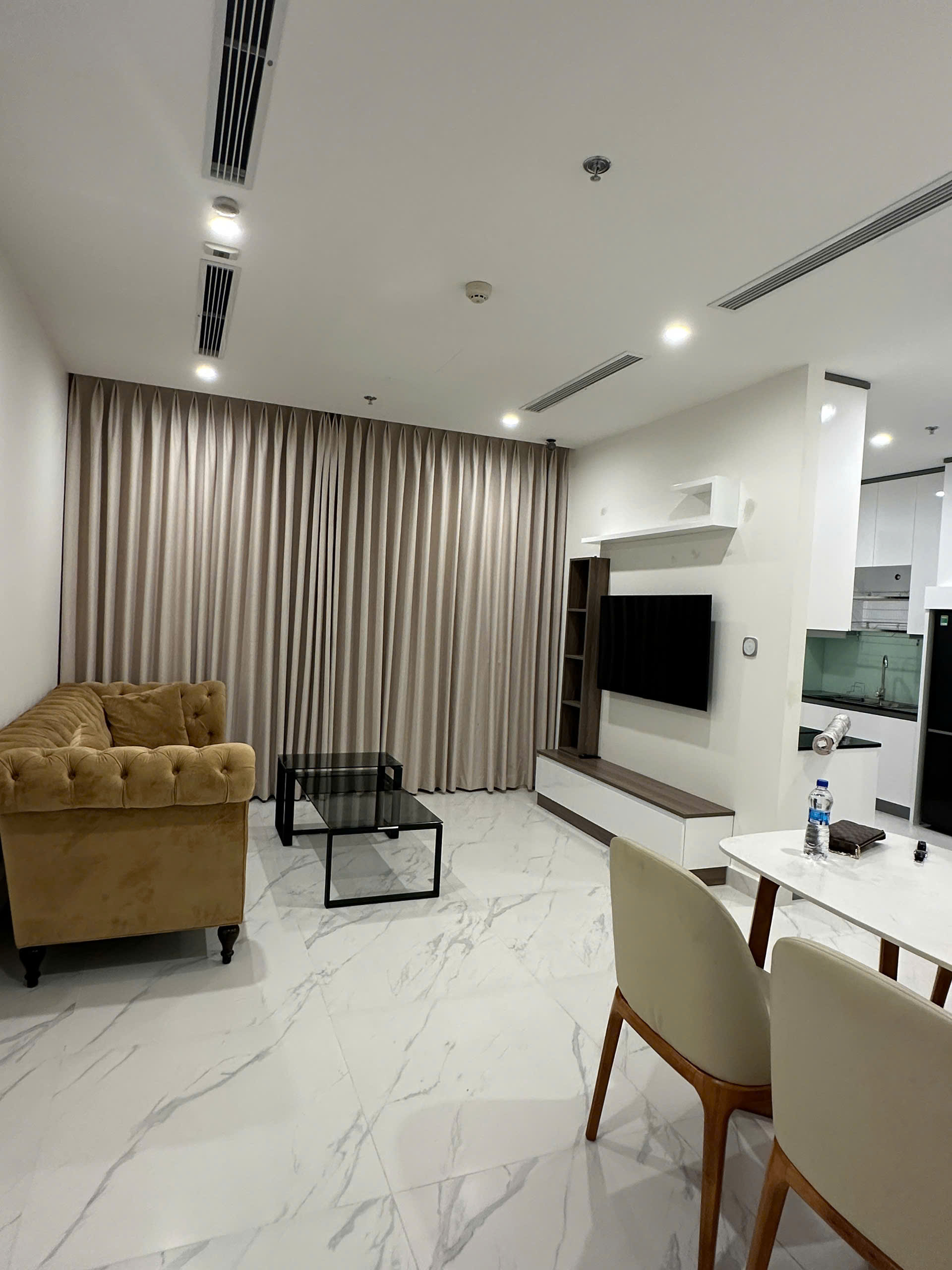 CHO THUÊ CĂN HỘ 2PN THE BEVERLY – VINHOMES GRAND PARK Full Nội Thất Cao Cấp | View Sông Đồng Nai Thoáng Mát | Giá Tốt