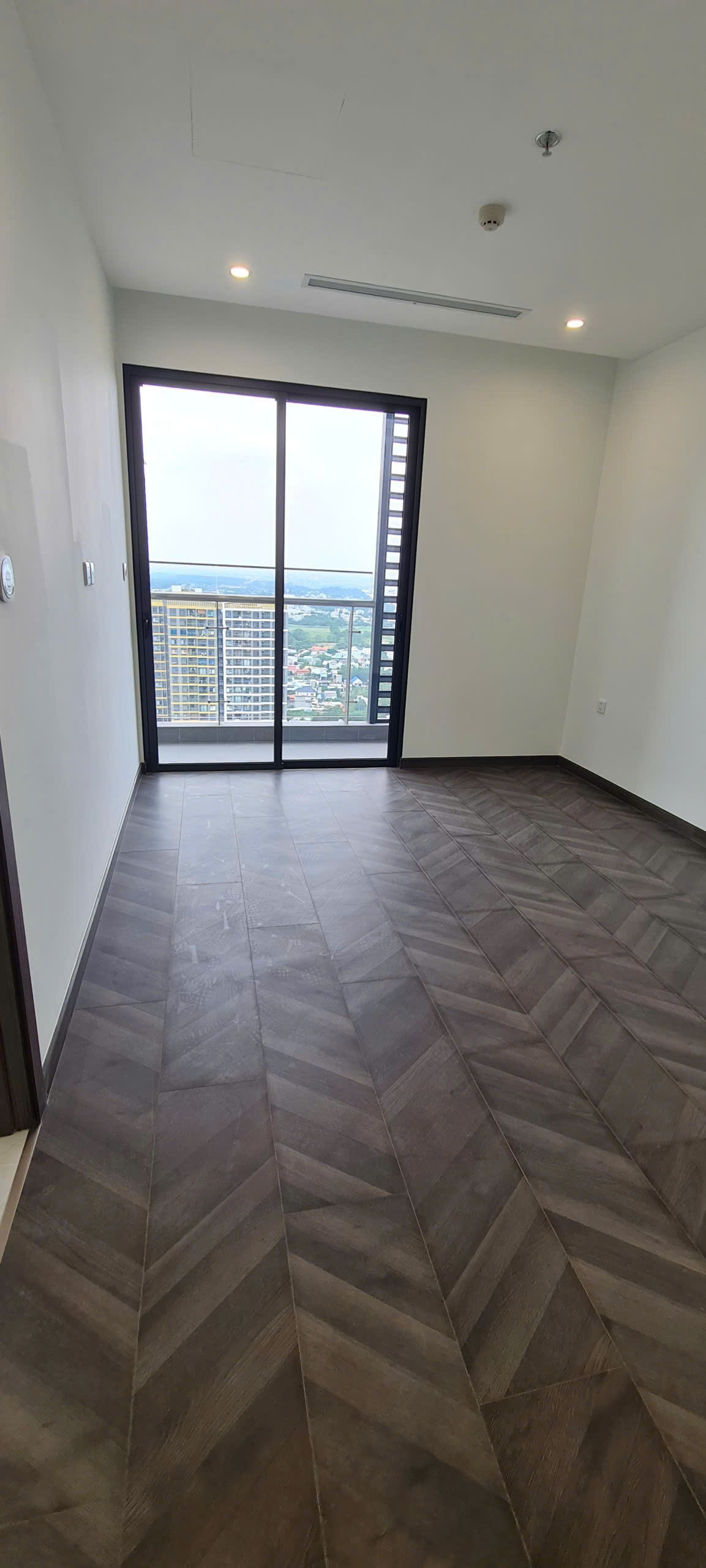 BÁN GẤP CĂN HỘ 2PN2WC – VIEW ĐẸP – THE BEVERLY, VINHOMES GRAND PARK | GIÁ CHỈ 5.30 TỶ