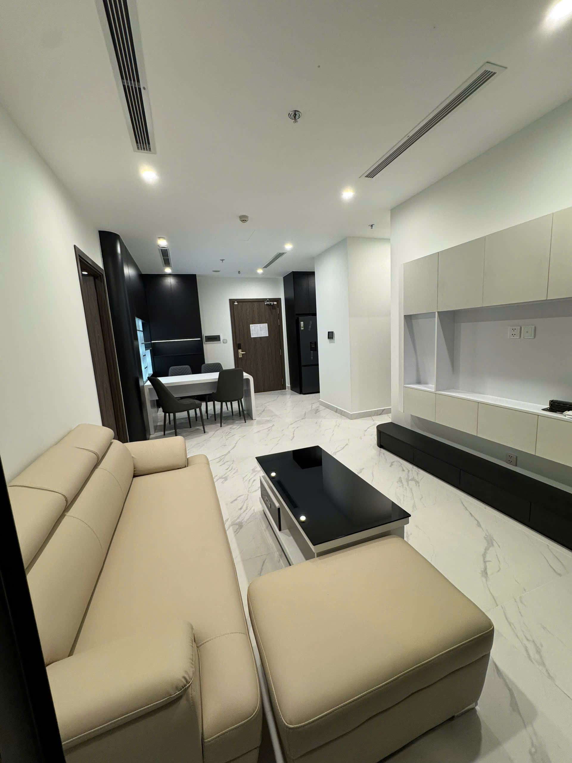 Cho Thuê Căn Hộ 2PN2WC The Beverly – Vinhomes Grand Park Full Nội Thất Cao Cấp – Thiết Kế Sang Trọng – Sẵn Vào Ở Ngay