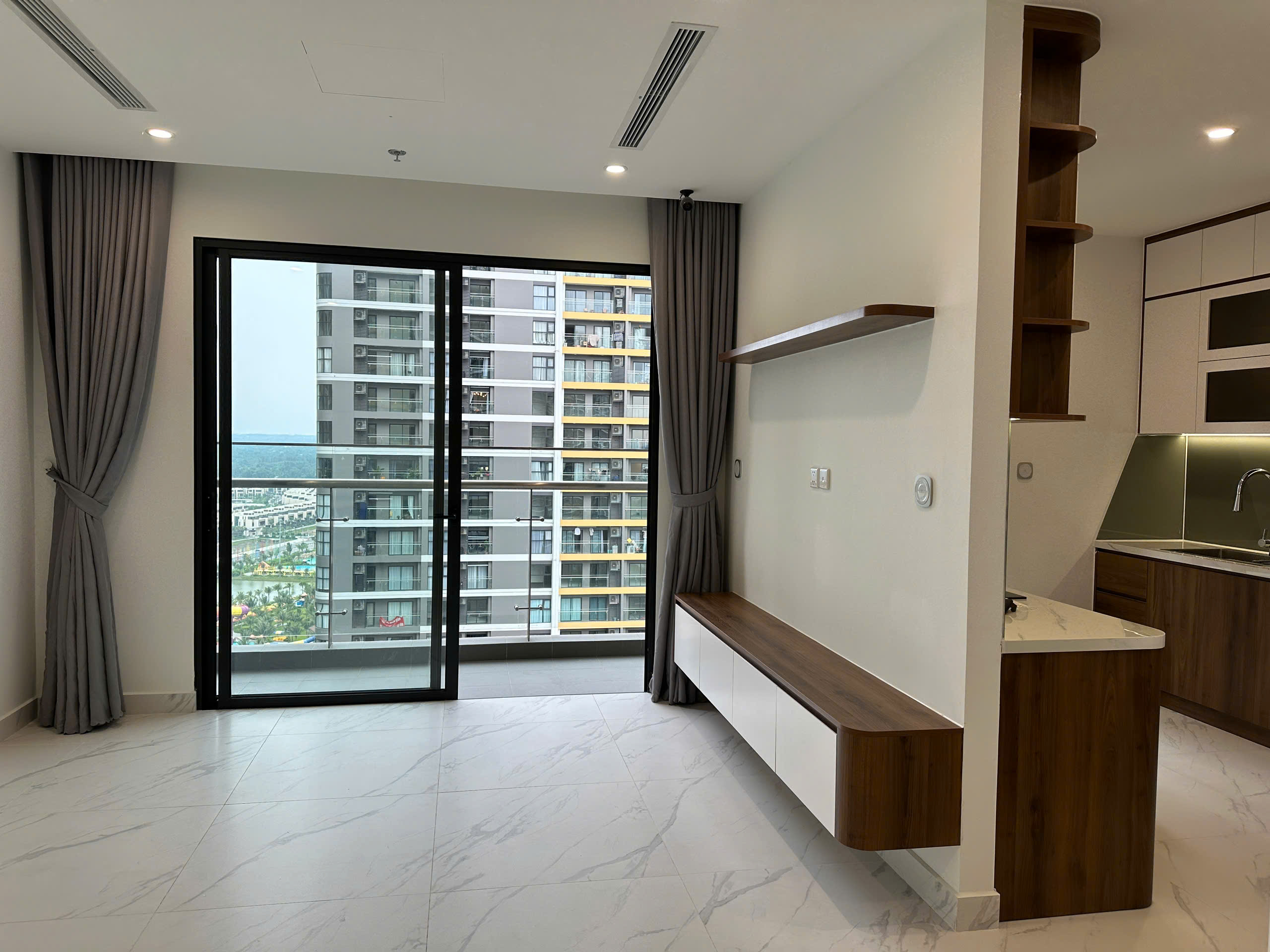 Bán Căn Hộ 2PN2WC The Beverly – Vinhomes Grand Park Full Nội Thất Cao Cấp – View Nội Khu Xanh Mát – Sẵn Vào Ở Ngay