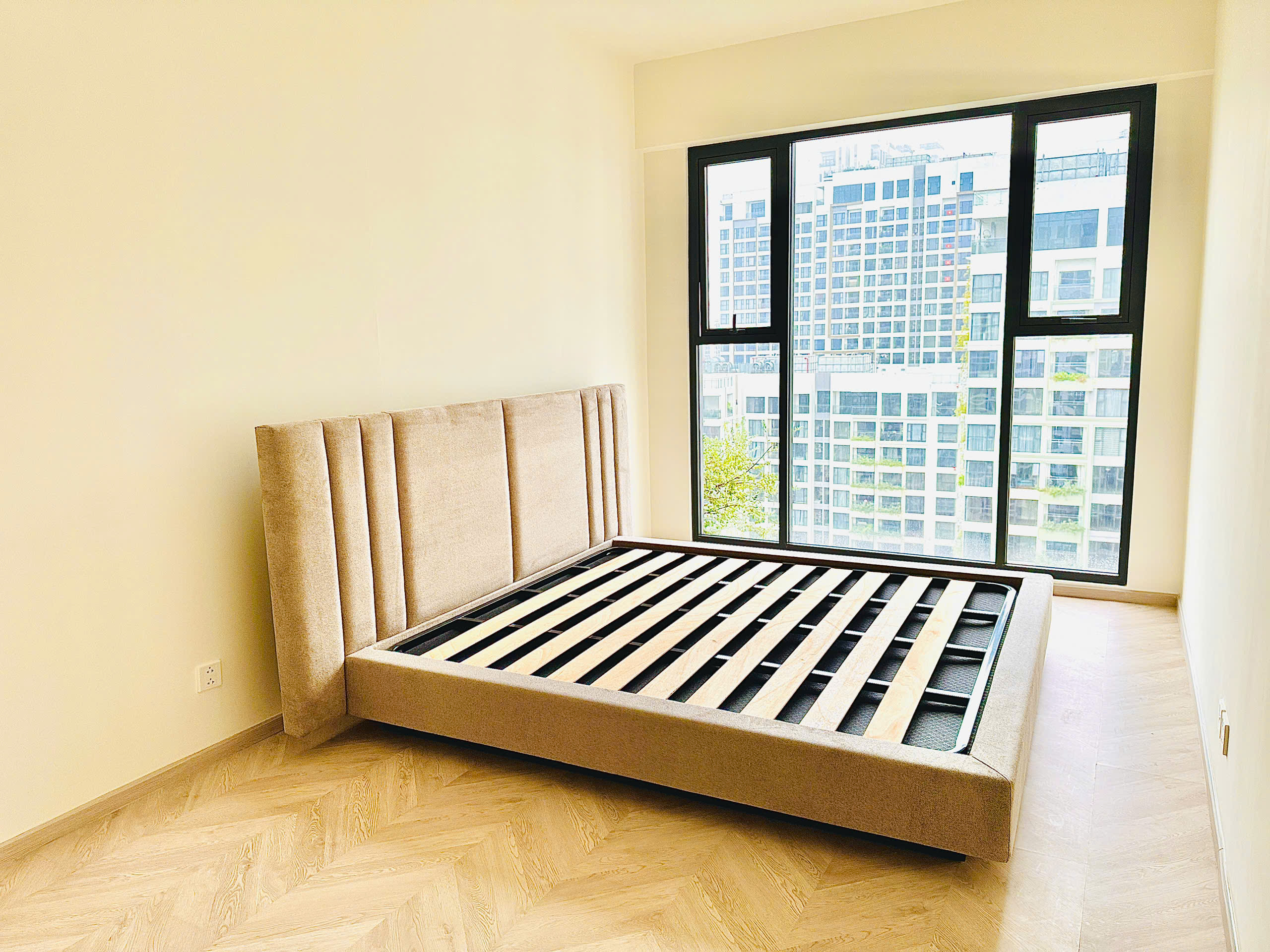 Bán & Cho Thuê Căn Hộ 2PN2WC Lumiere Boulevard Vinhomes Grand Park – Full Nội Thất