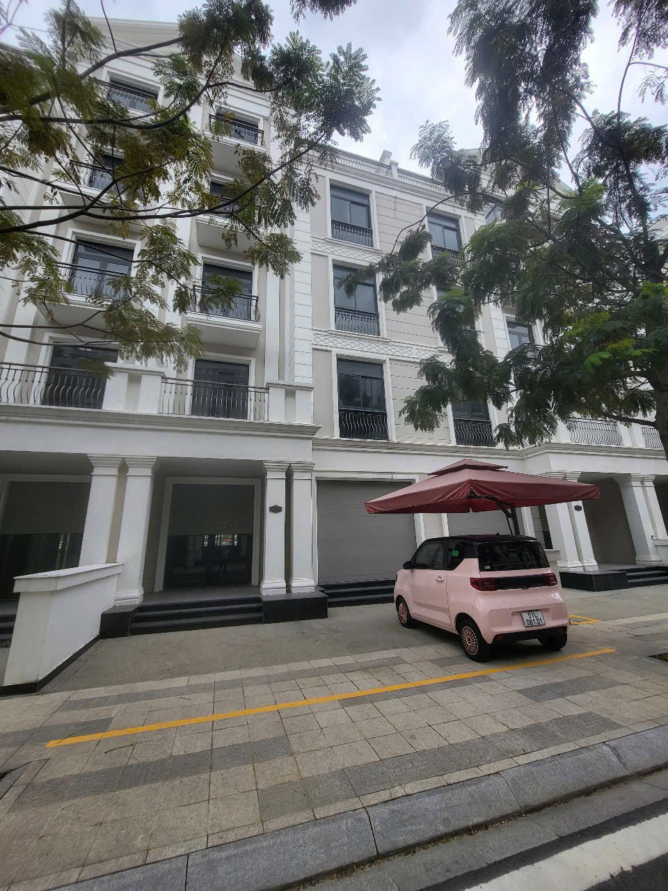 Nhà Phố Rẻ Nhất thị trường - Loại hình (chỉ có 15 căn) 160m2 đất và 600m2 sàn -  Thanh toán chỉ từ 8 tỷ nhận nhà ở ngay - Sát cạnh bến du thuyền và Công Viên hồ bơi Malibu... - ảnh 5