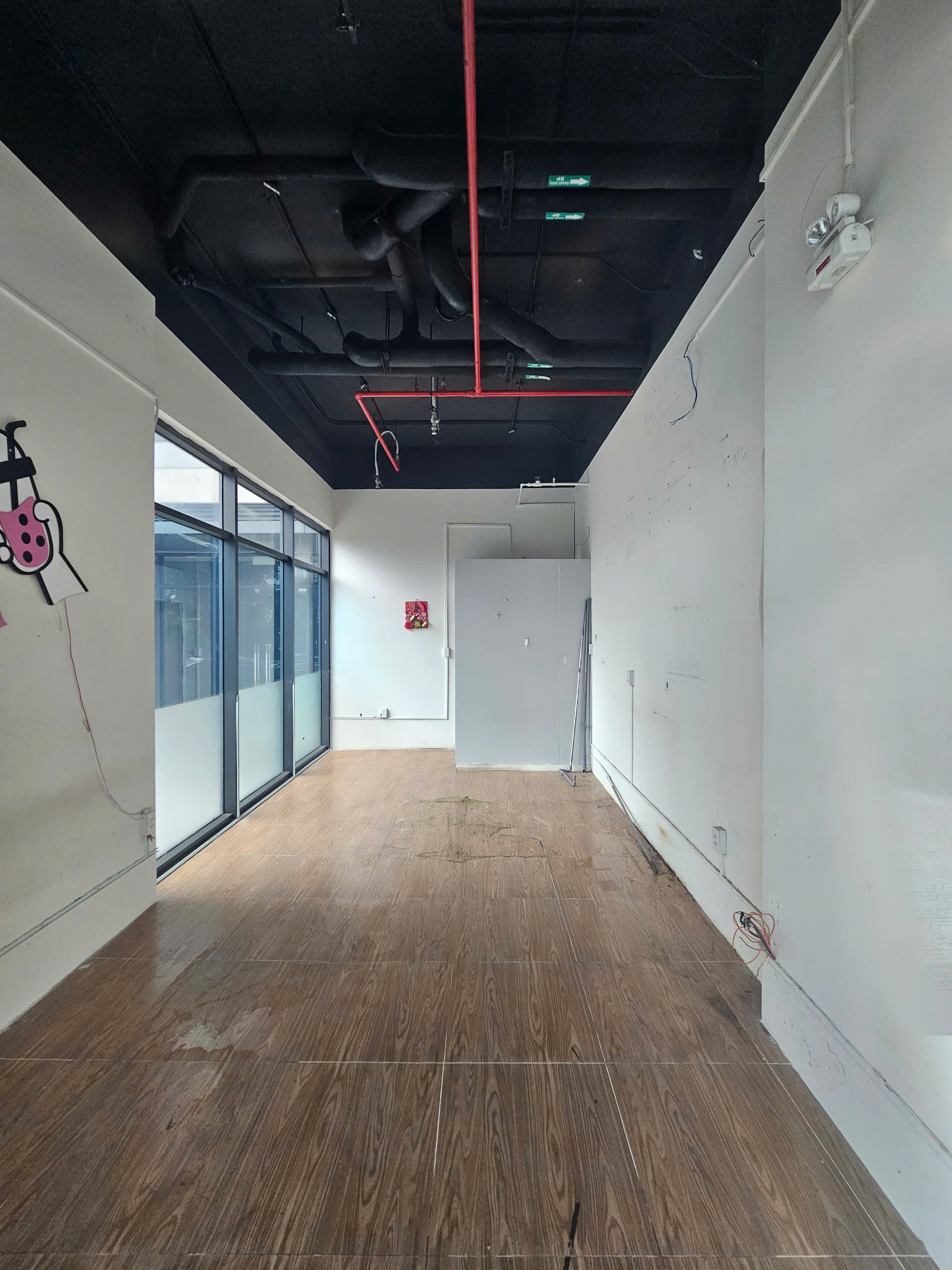 Cho thuê shop khối đế mặt sảnh The Origami chỉ 15 triệu - 26m2 tại Vinhomes Grand Park - ảnh 2